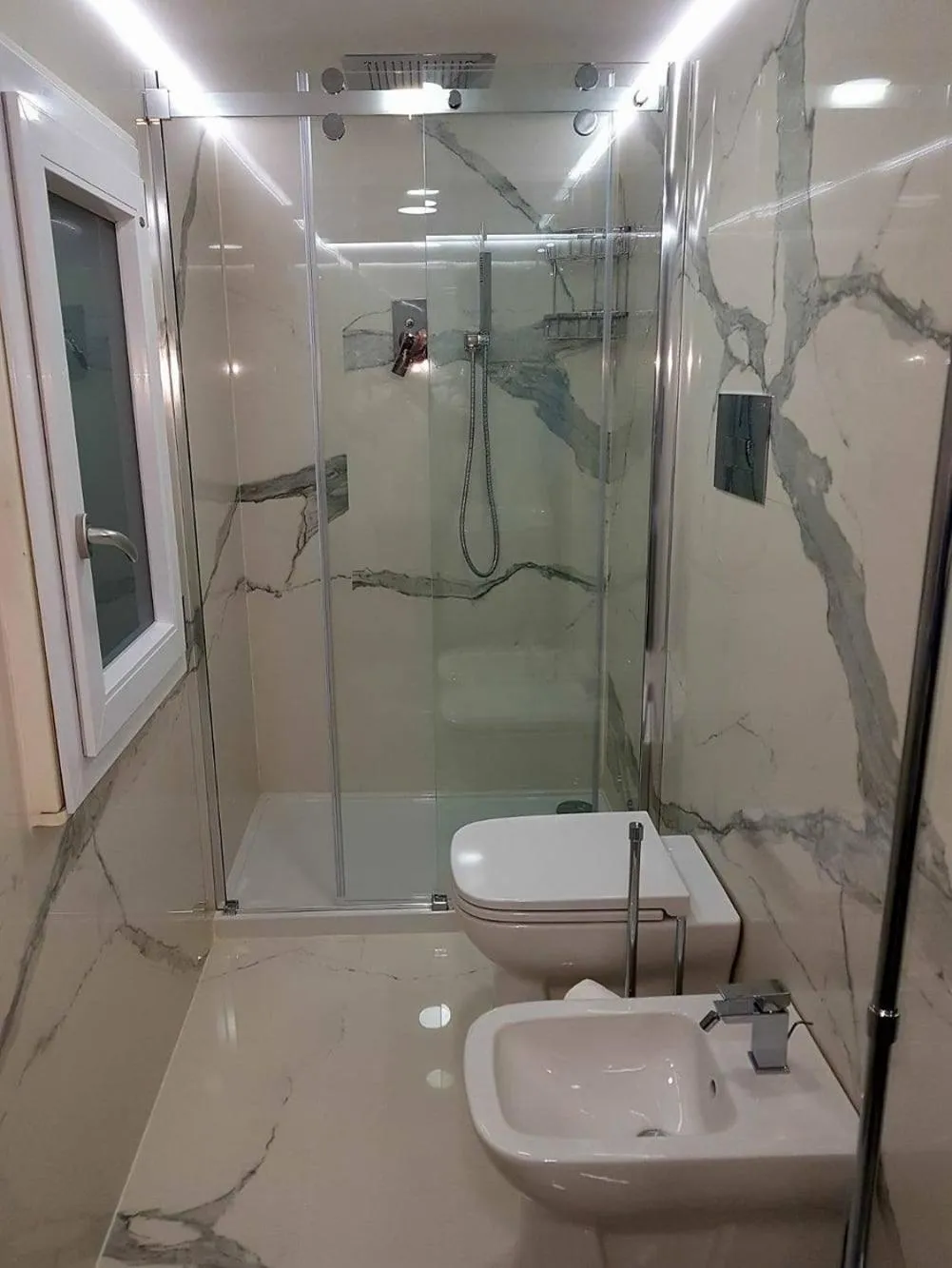 Bathroom in Palazzo Melluso LUXURY SUITE