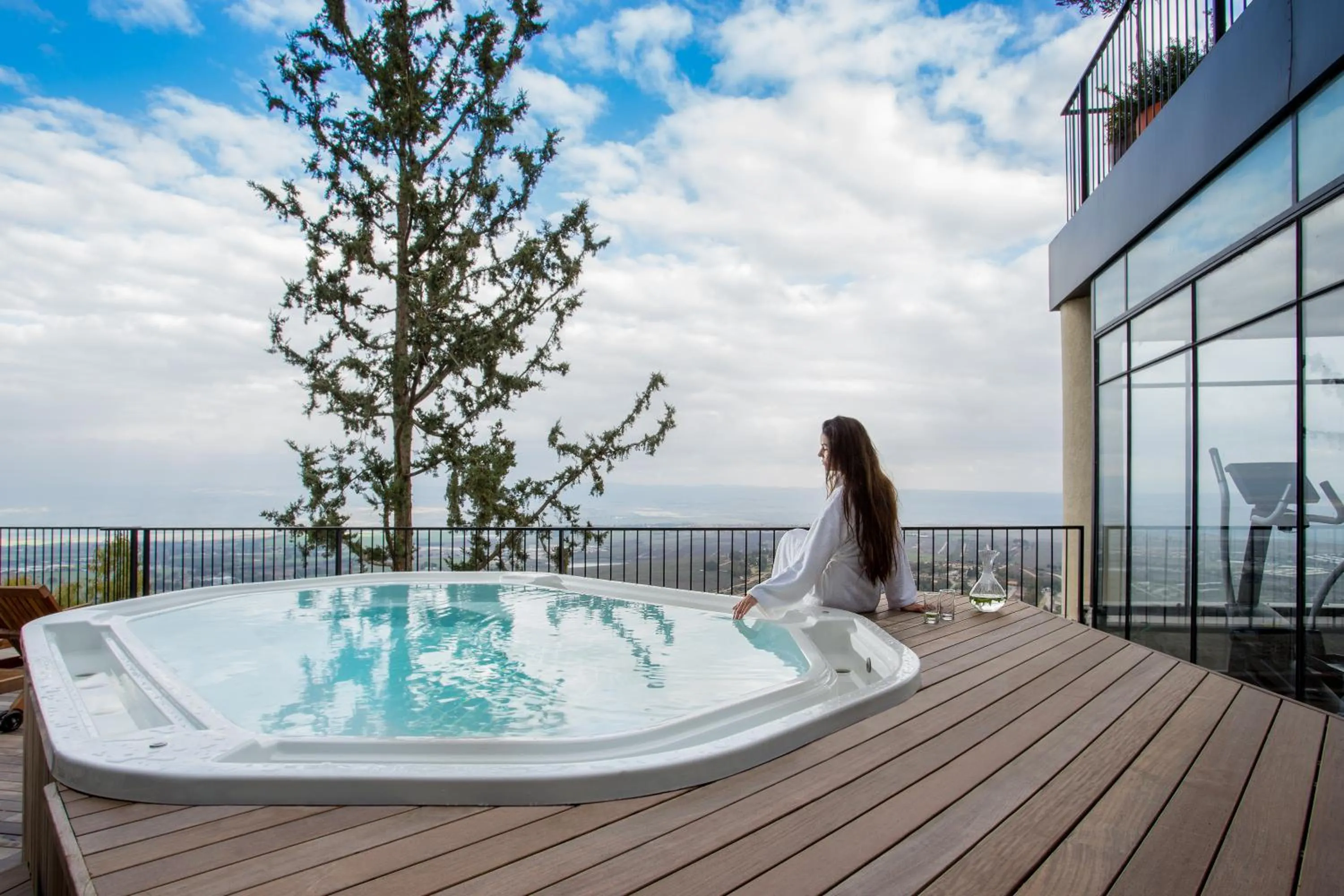 Hot Tub in Mizpe Hayamim by Isrotel Exclusive