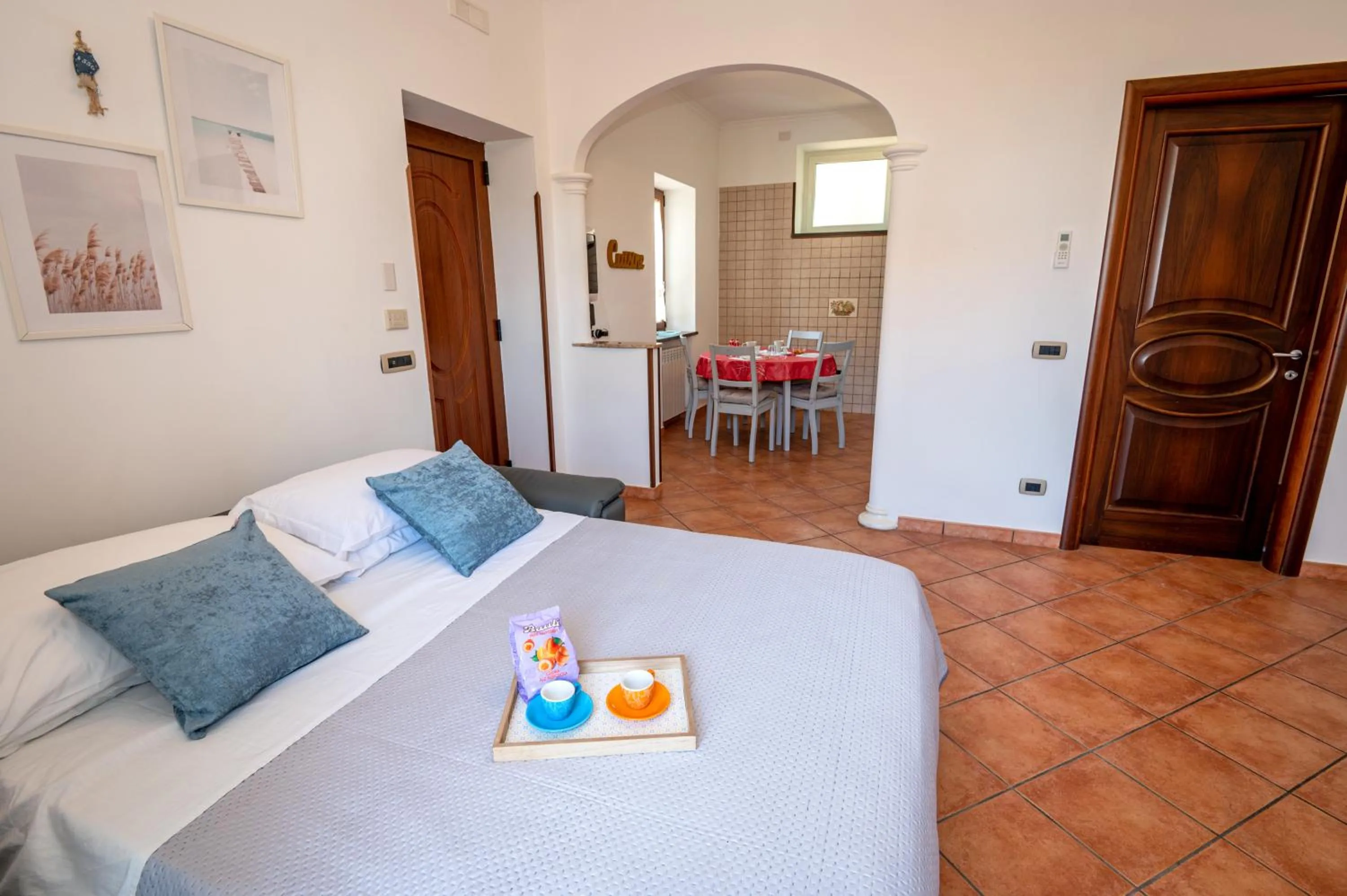 Living room, Bed in Maison Cipriani