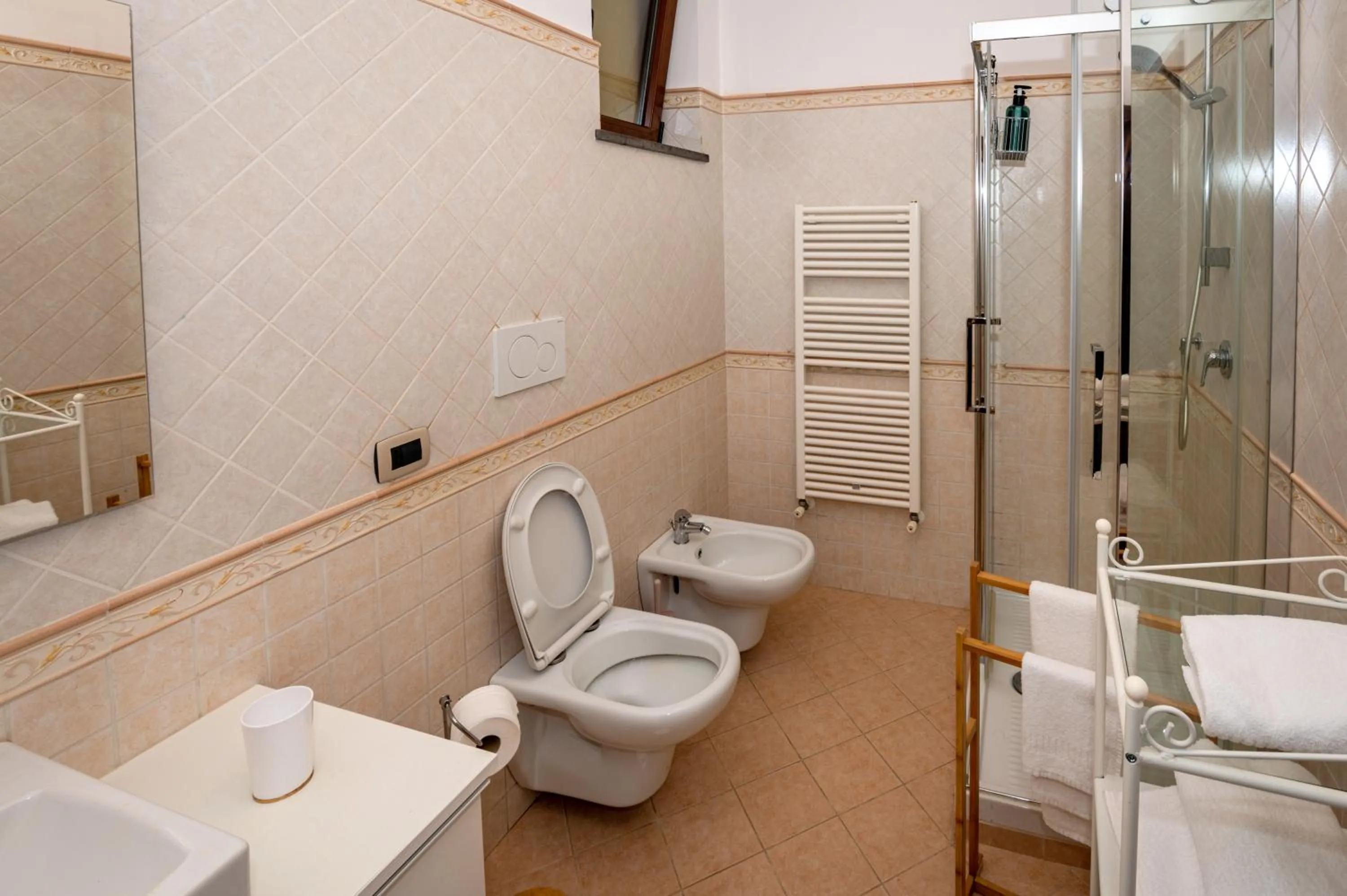 Shower in Maison Cipriani