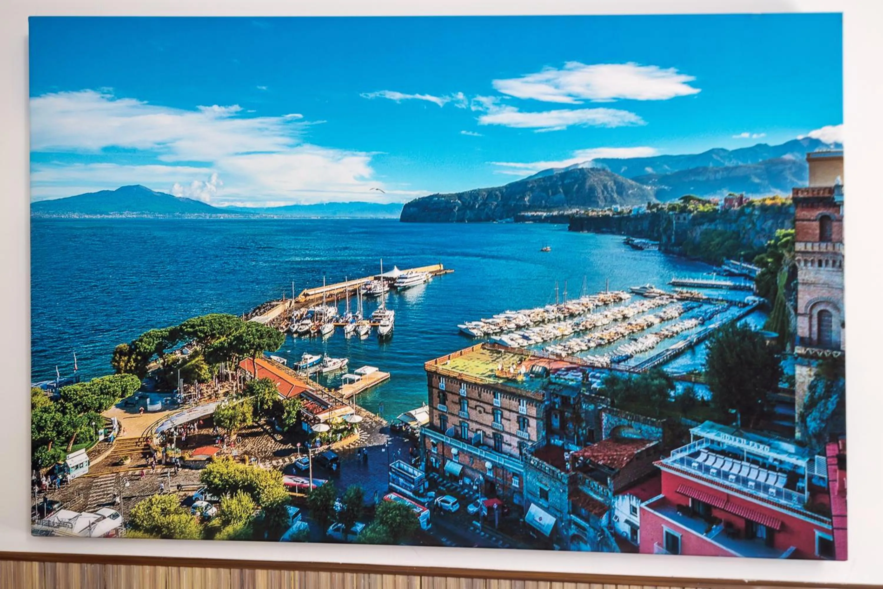 Facade/entrance in Maison Cipriani