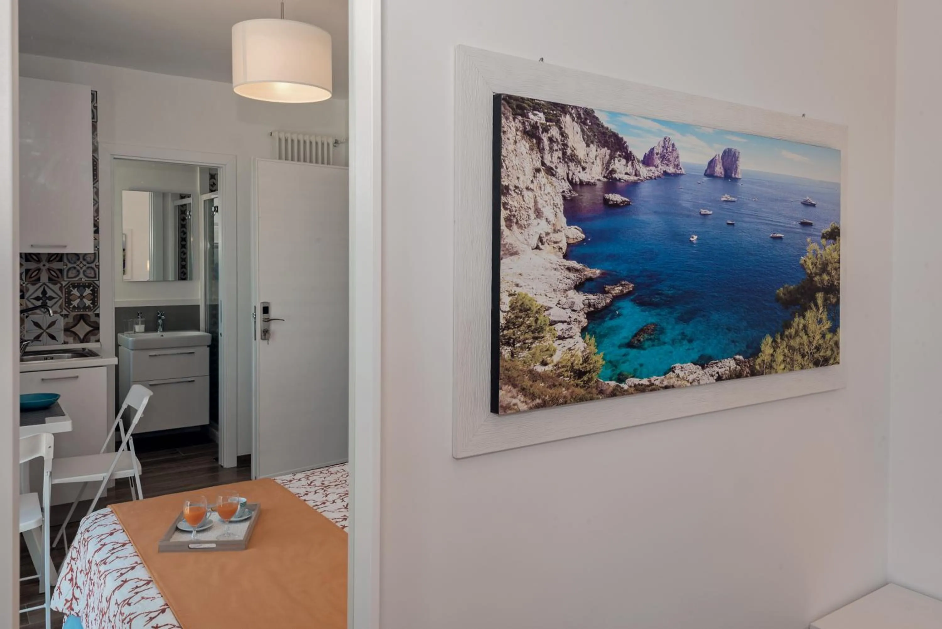 Photo of the whole room in Maison Cipriani