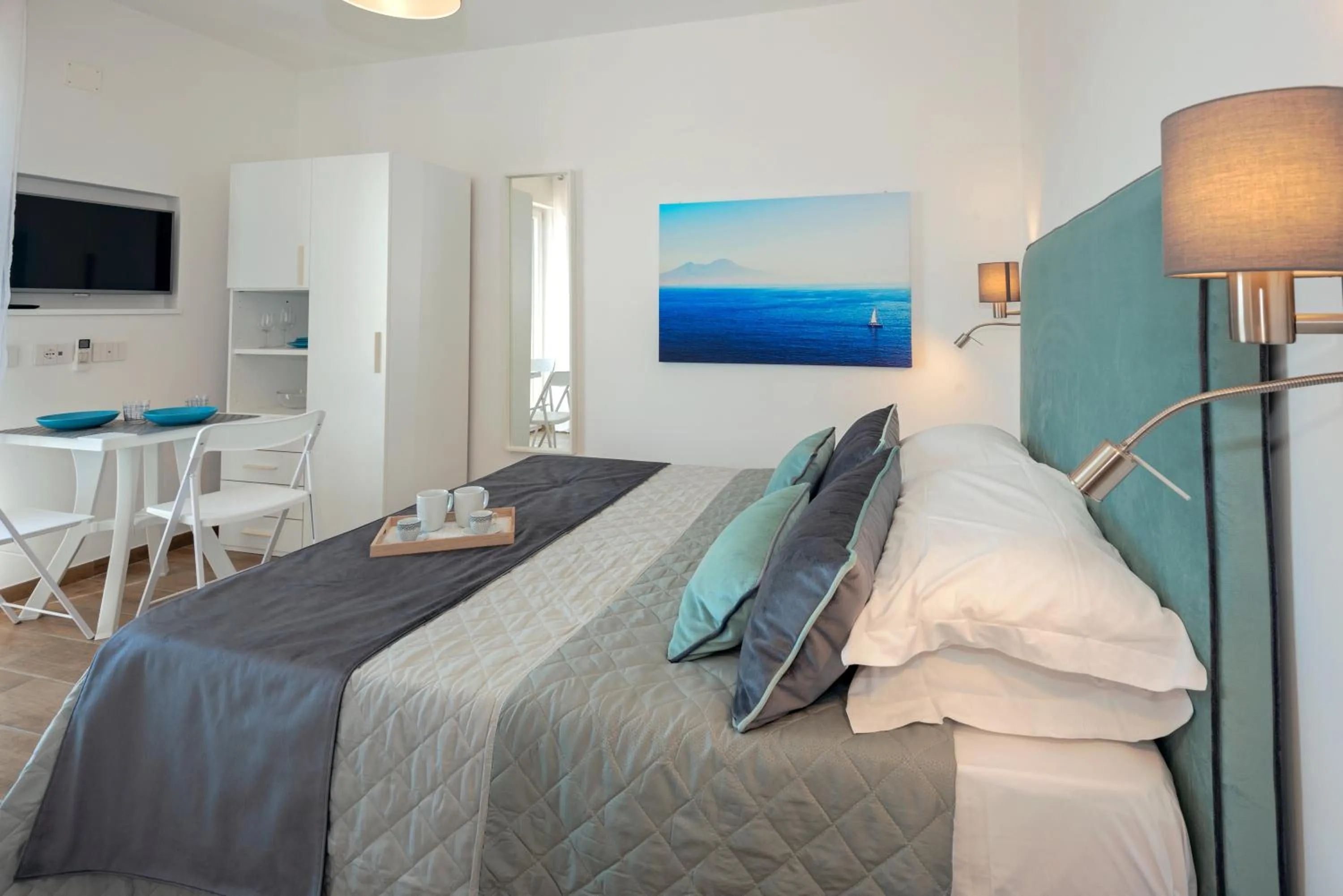 TV and multimedia, Bed in Maison Cipriani