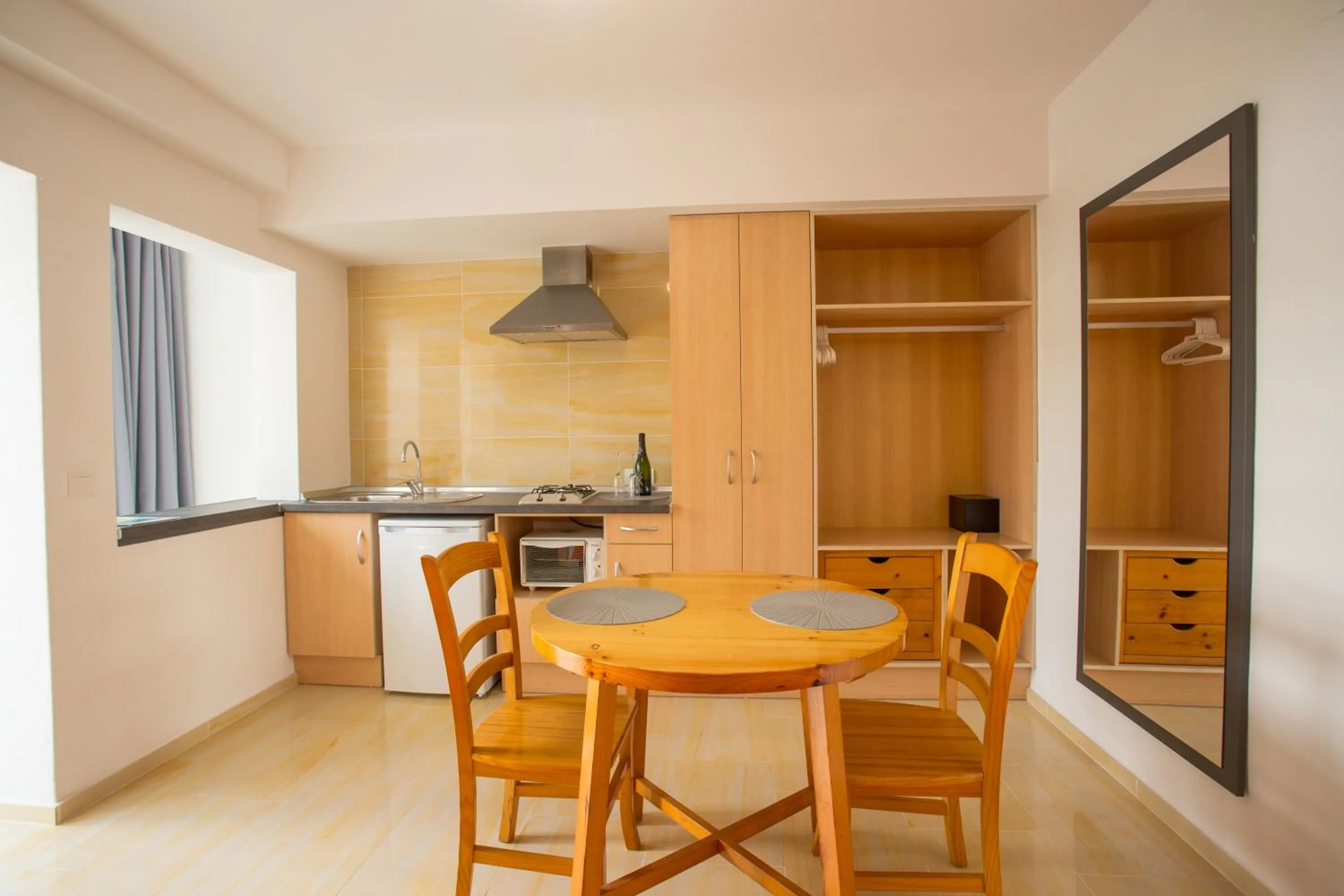 Kitchen or kitchenette in Apartamentos Zodiac