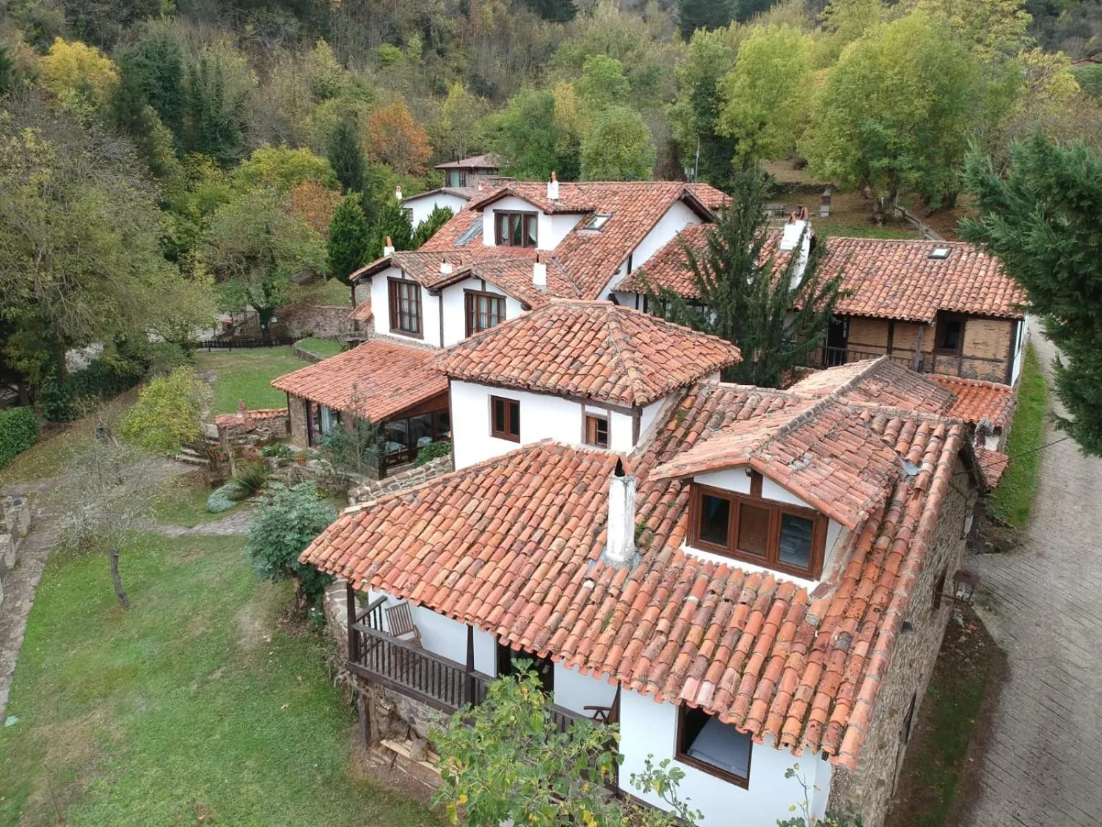 Property building in Viviendas Rurales El Covaju