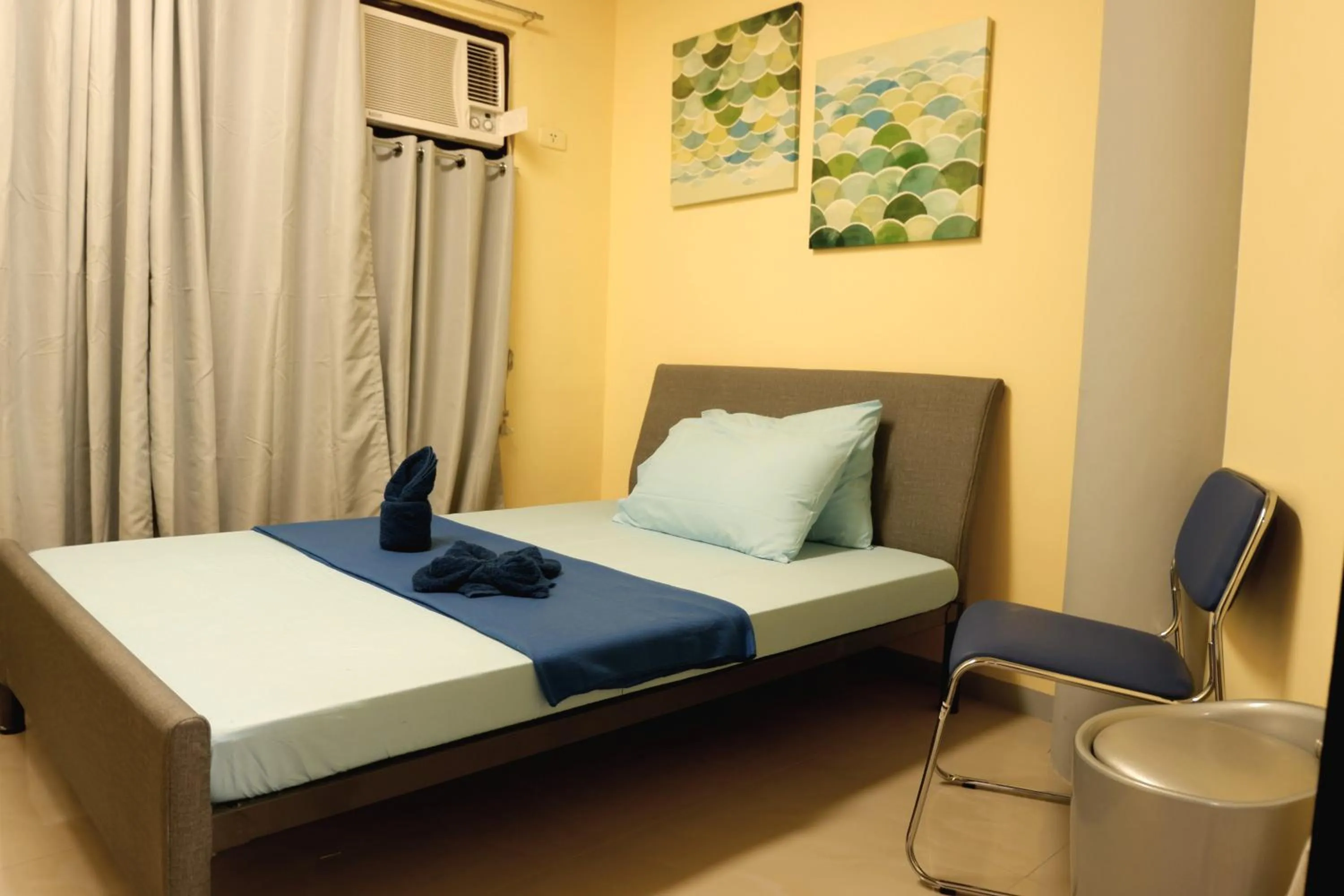 Bed in Transit Point Hostel Mactan Cebu