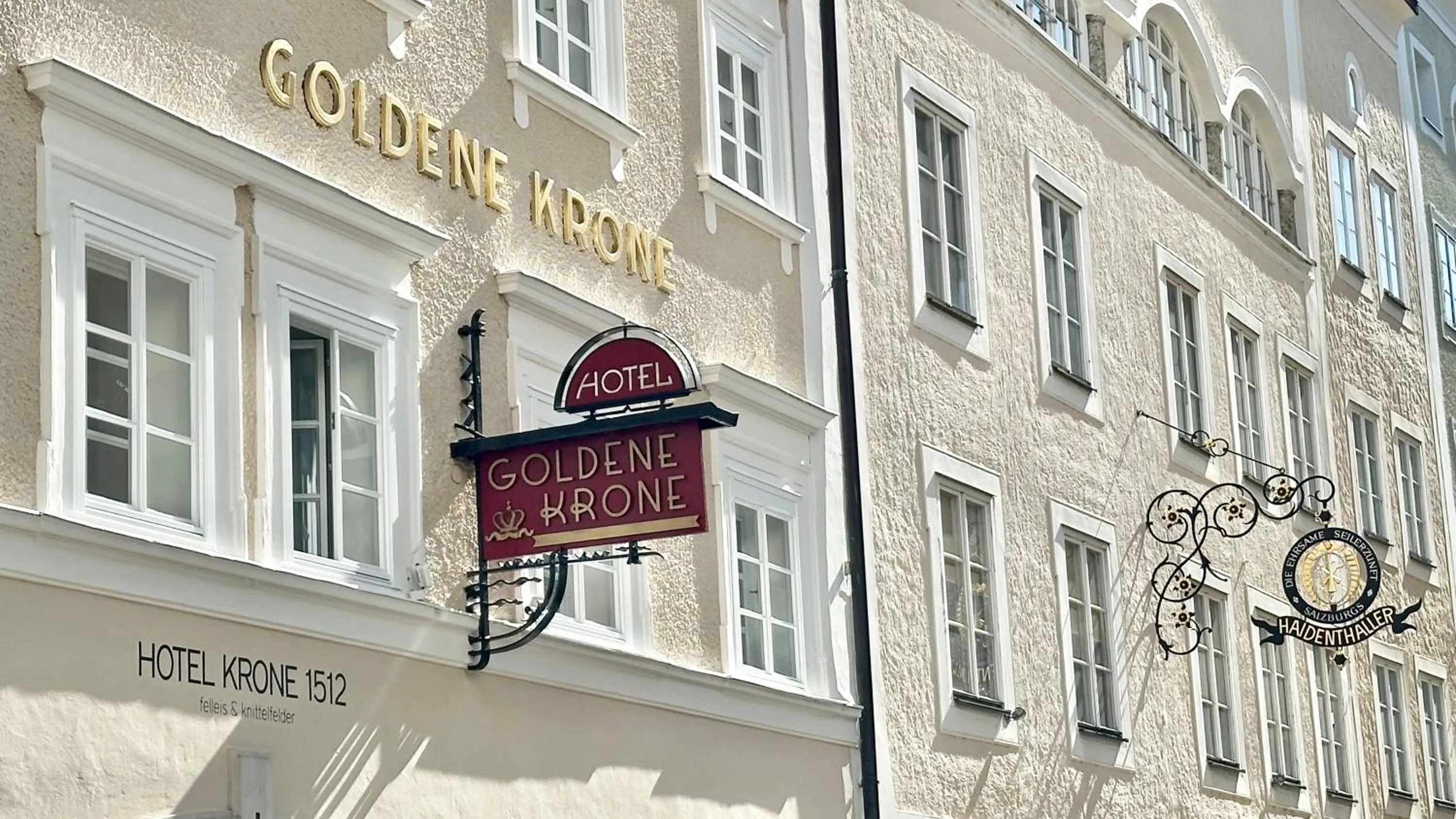 Property building in Hotel Krone 1512