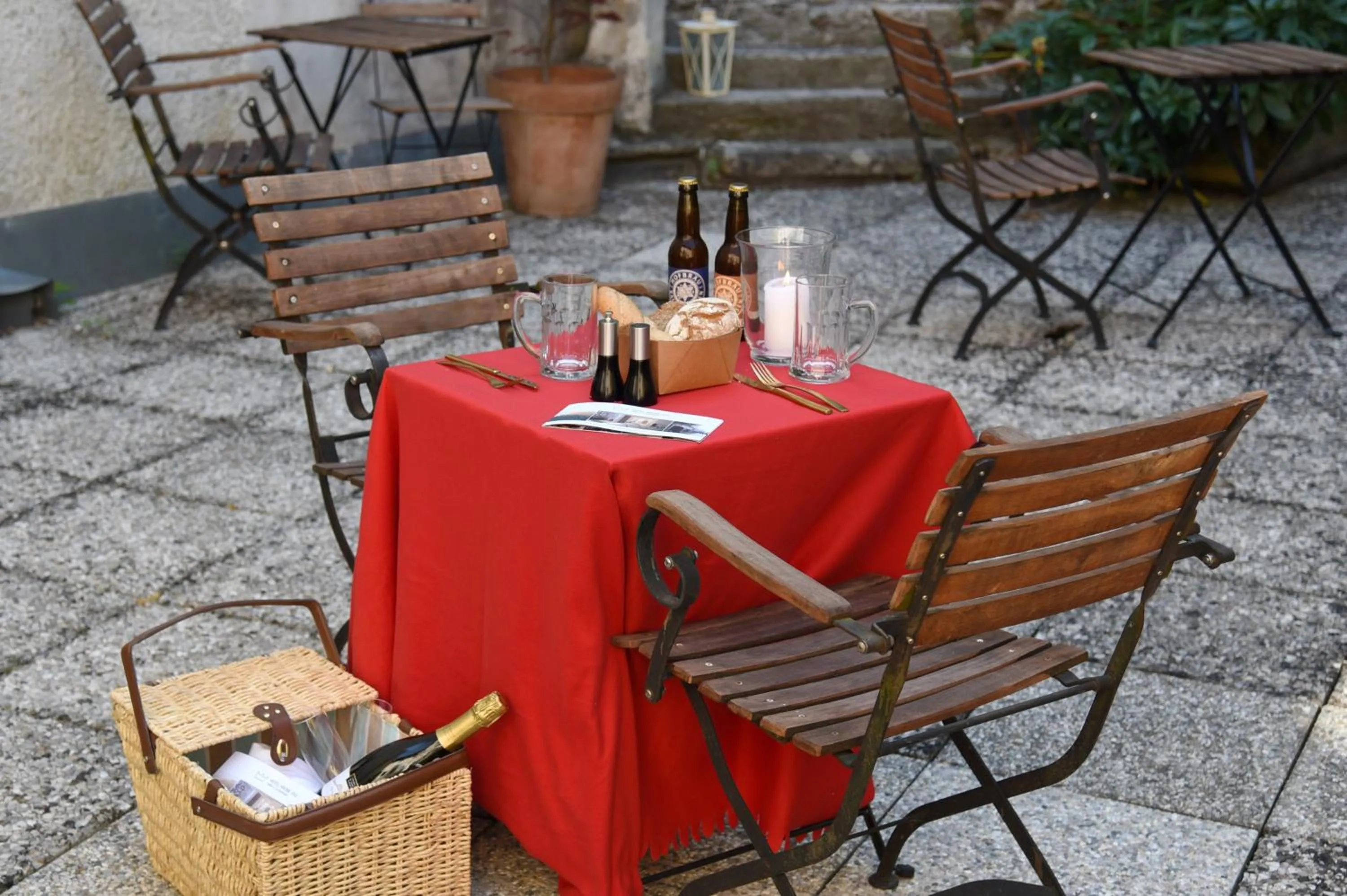 Patio in Hotel Krone 1512