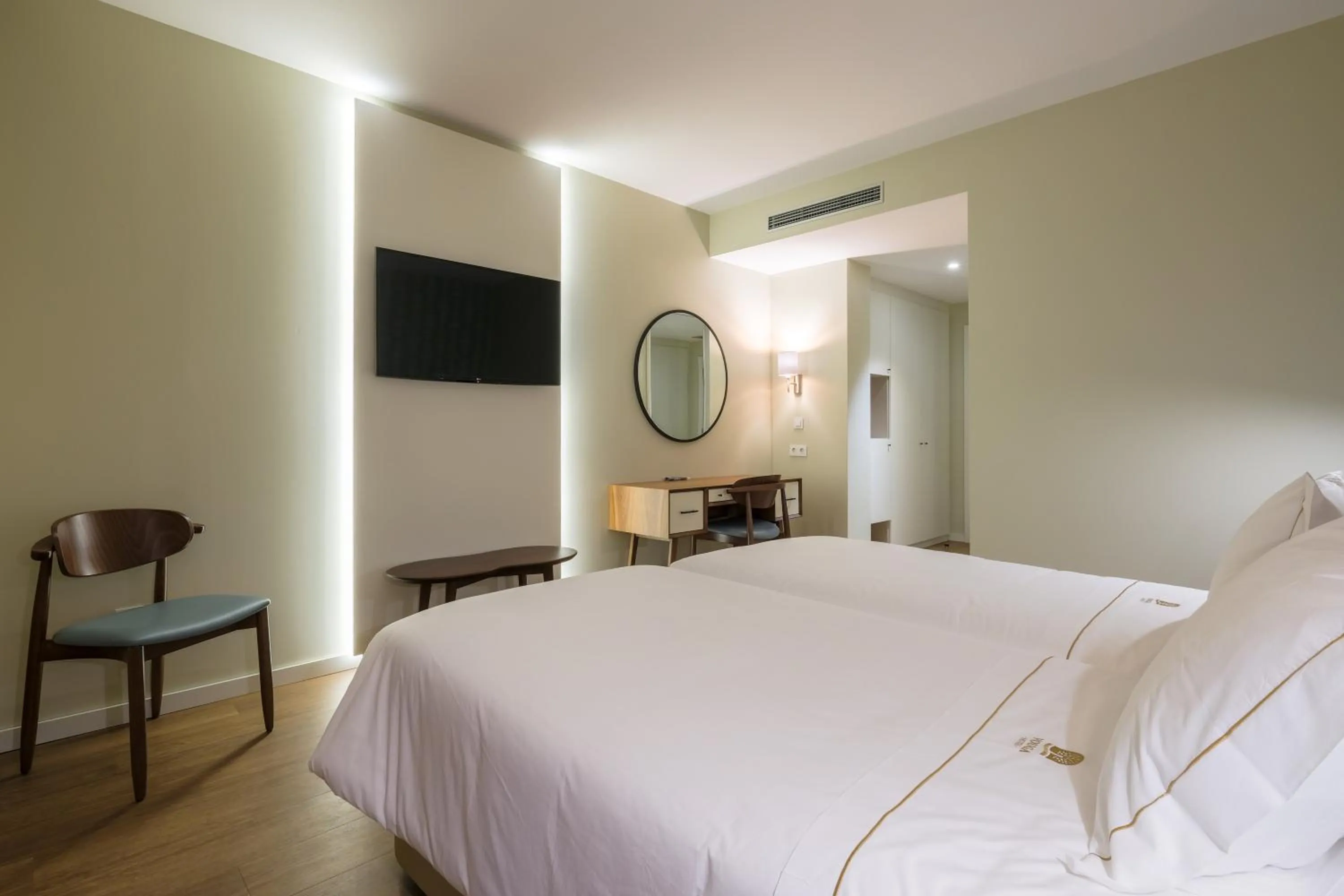 Photo of the whole room, Bed in Hotel Vouga