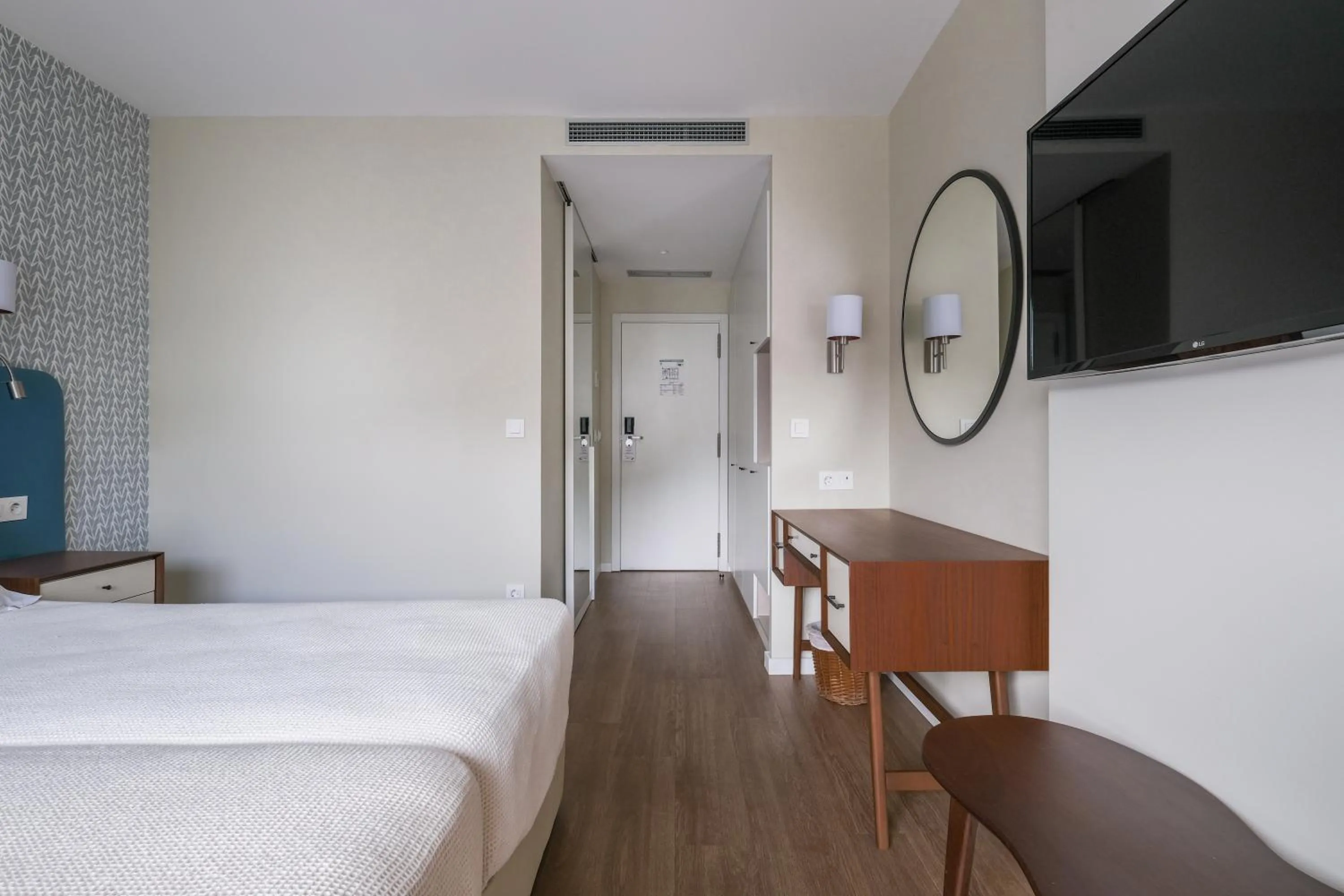 Photo of the whole room, Bed in Hotel Vouga