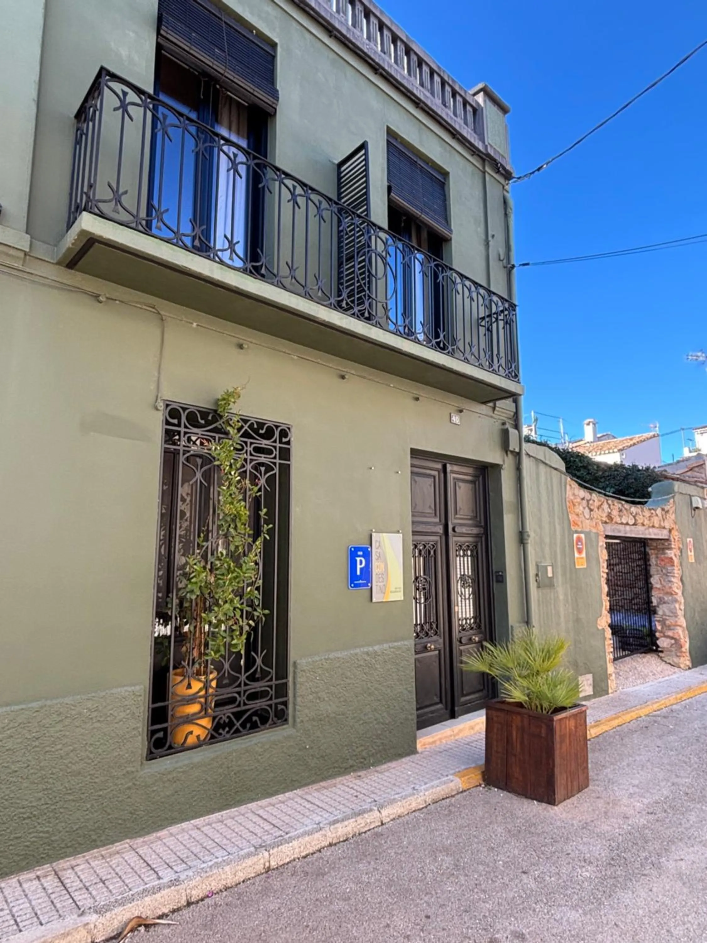 Property building in Casa Con Destino