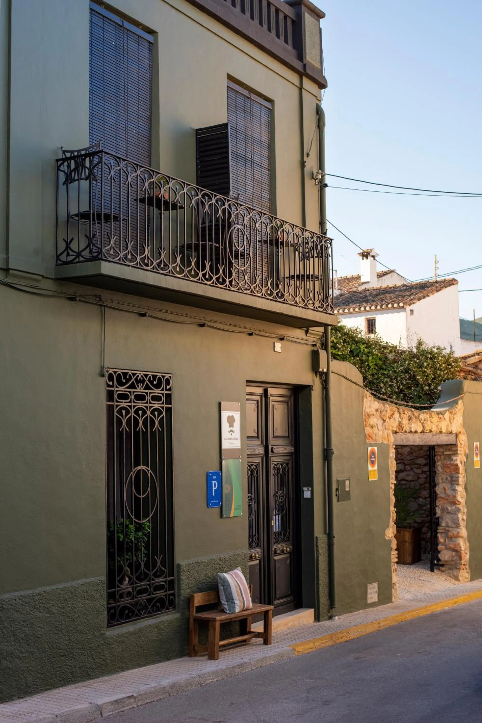 Property building in Casa Con Destino