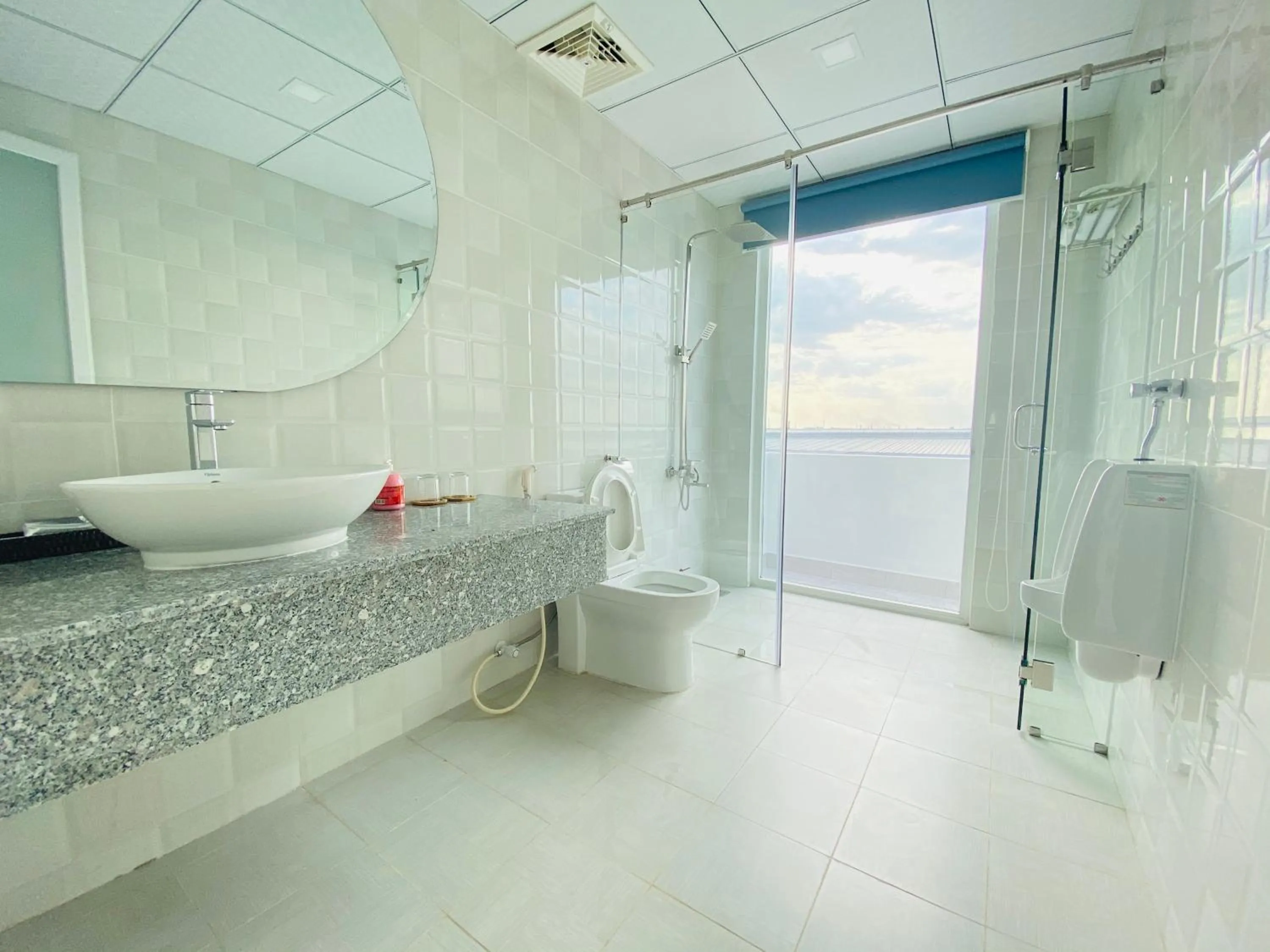 Bathroom in Hung Phuoc Hotel