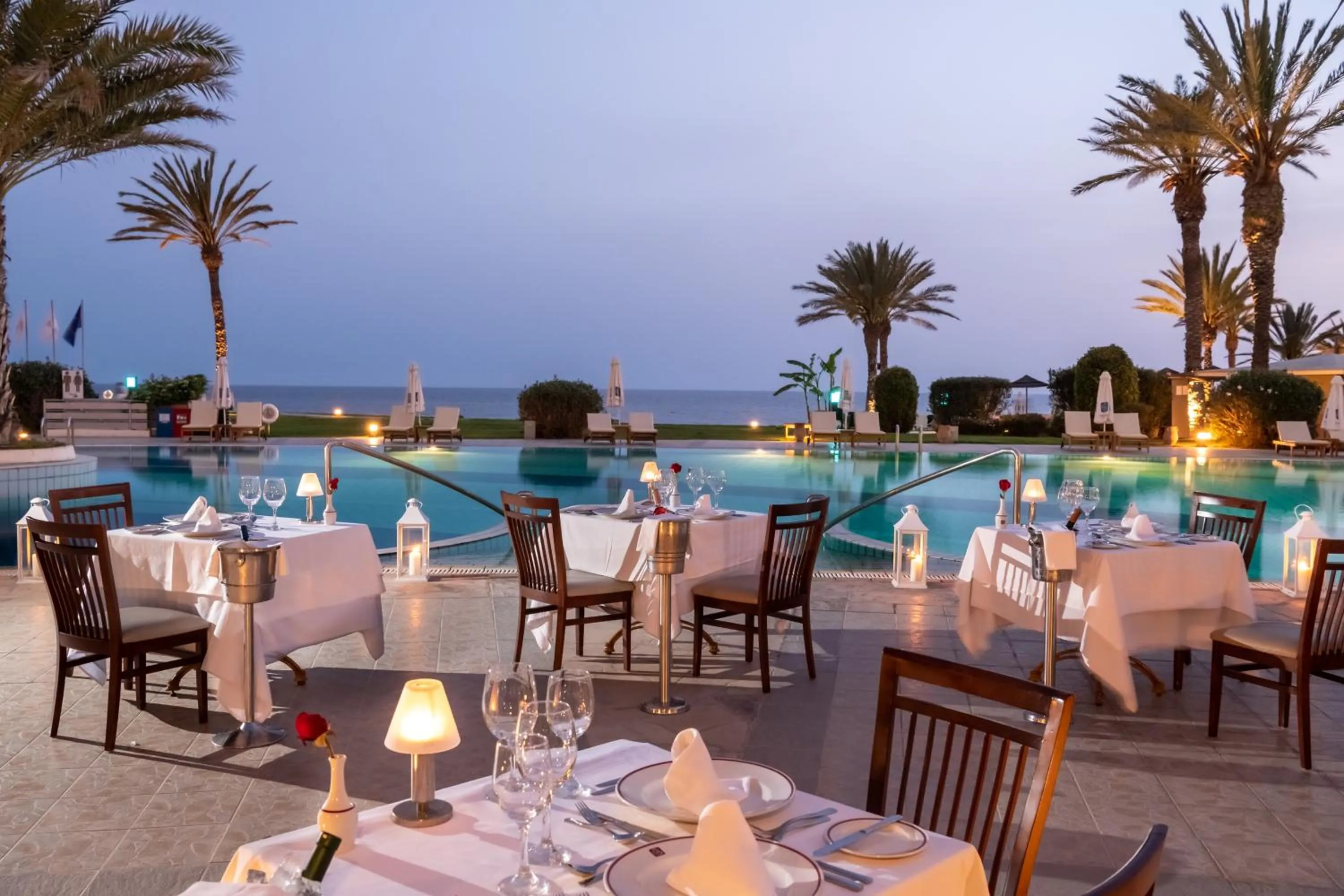 Restaurant/places to eat in Constantinou Bros Athena Beach Hotel