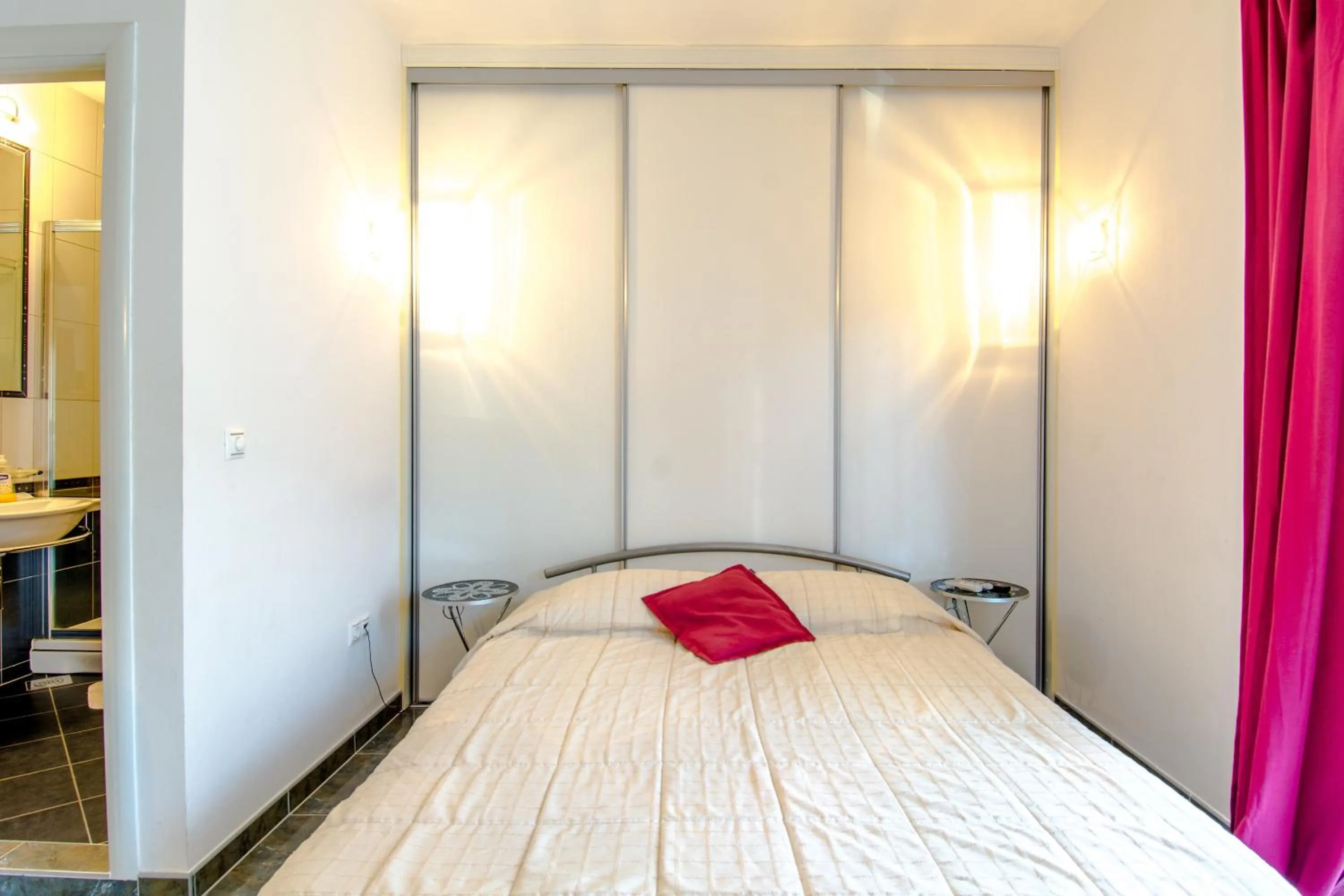 Bed in Apartments Duje