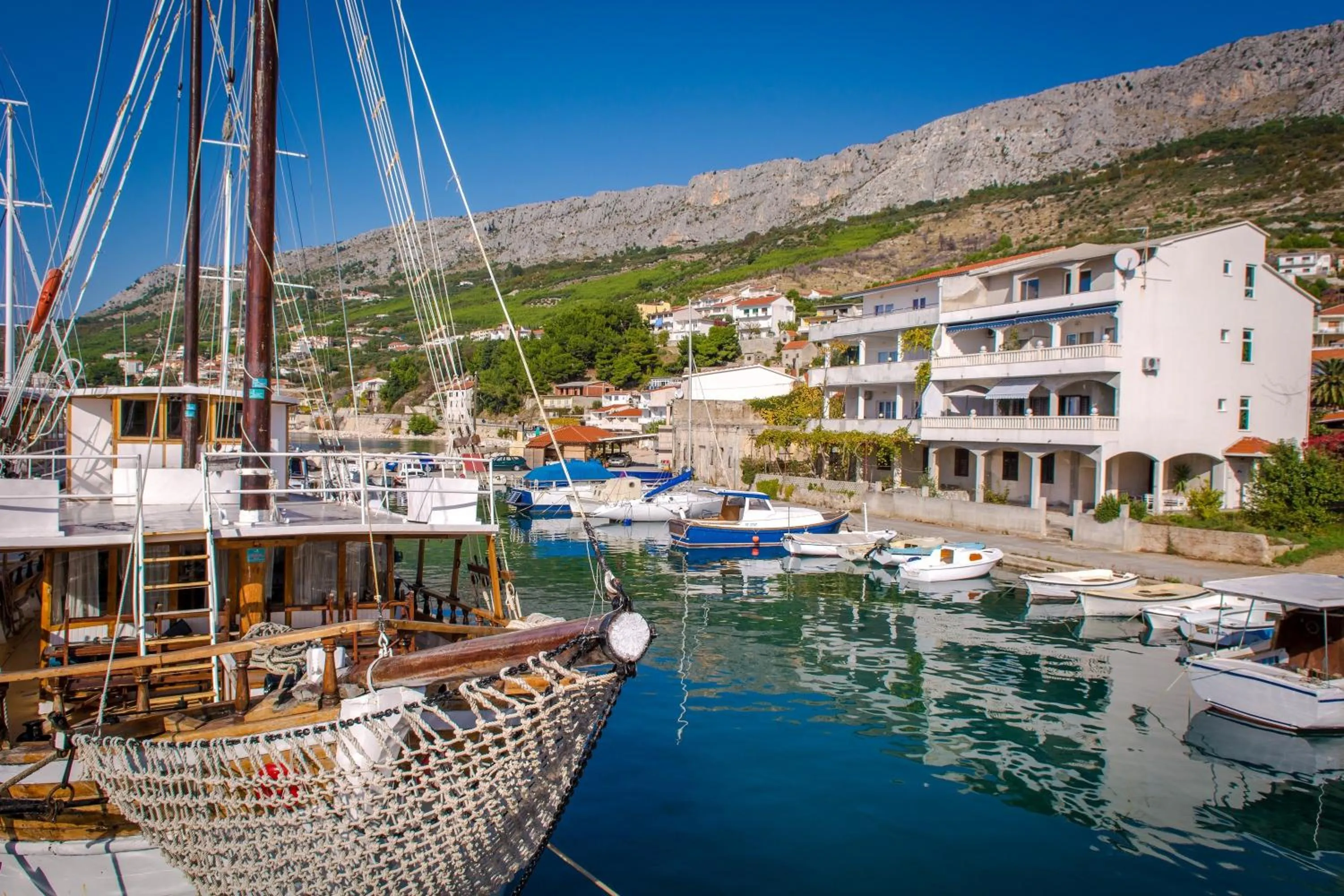 Facade/entrance in Apartments Duje