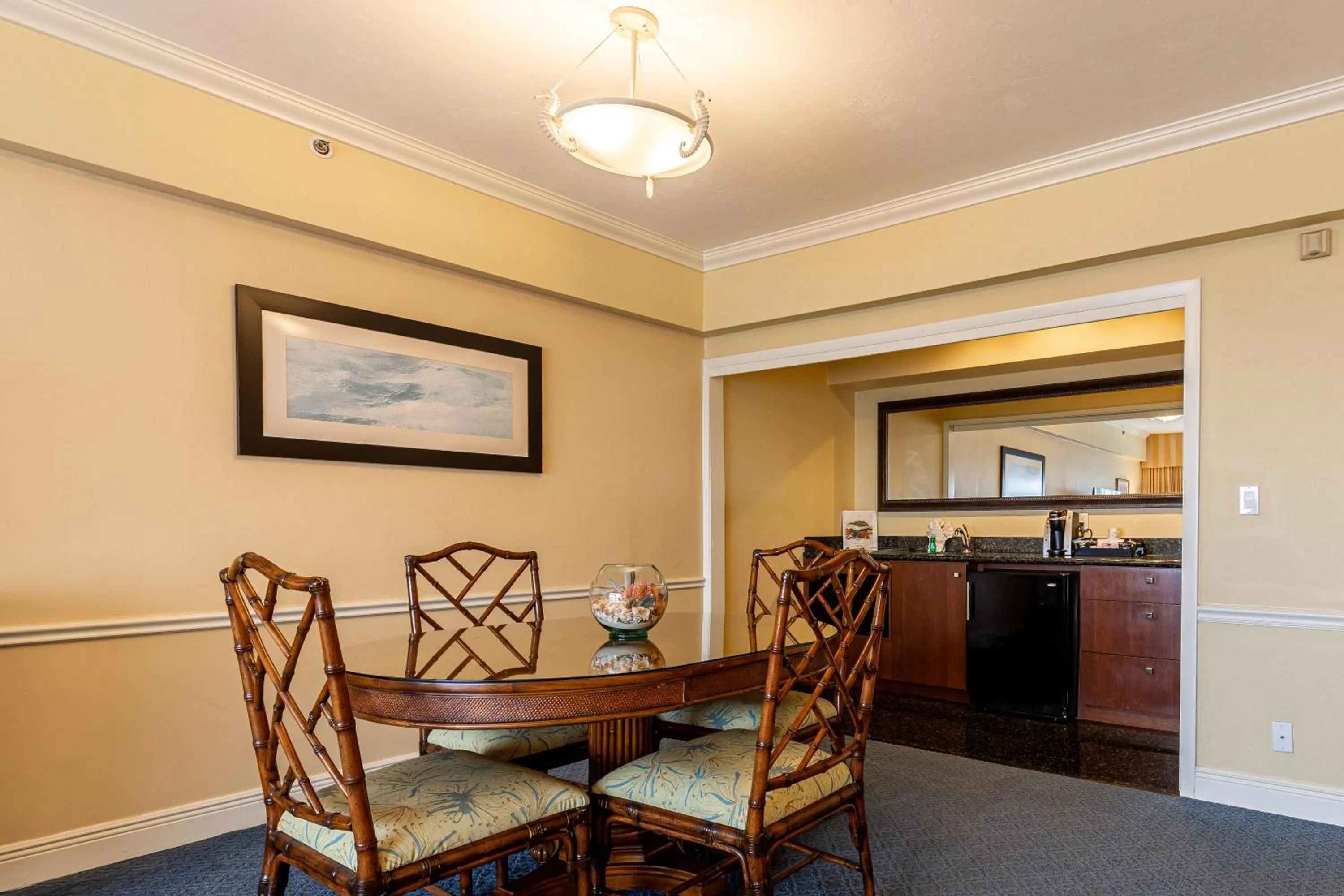 Dining area in The Lago Mar Beach Resort and Club