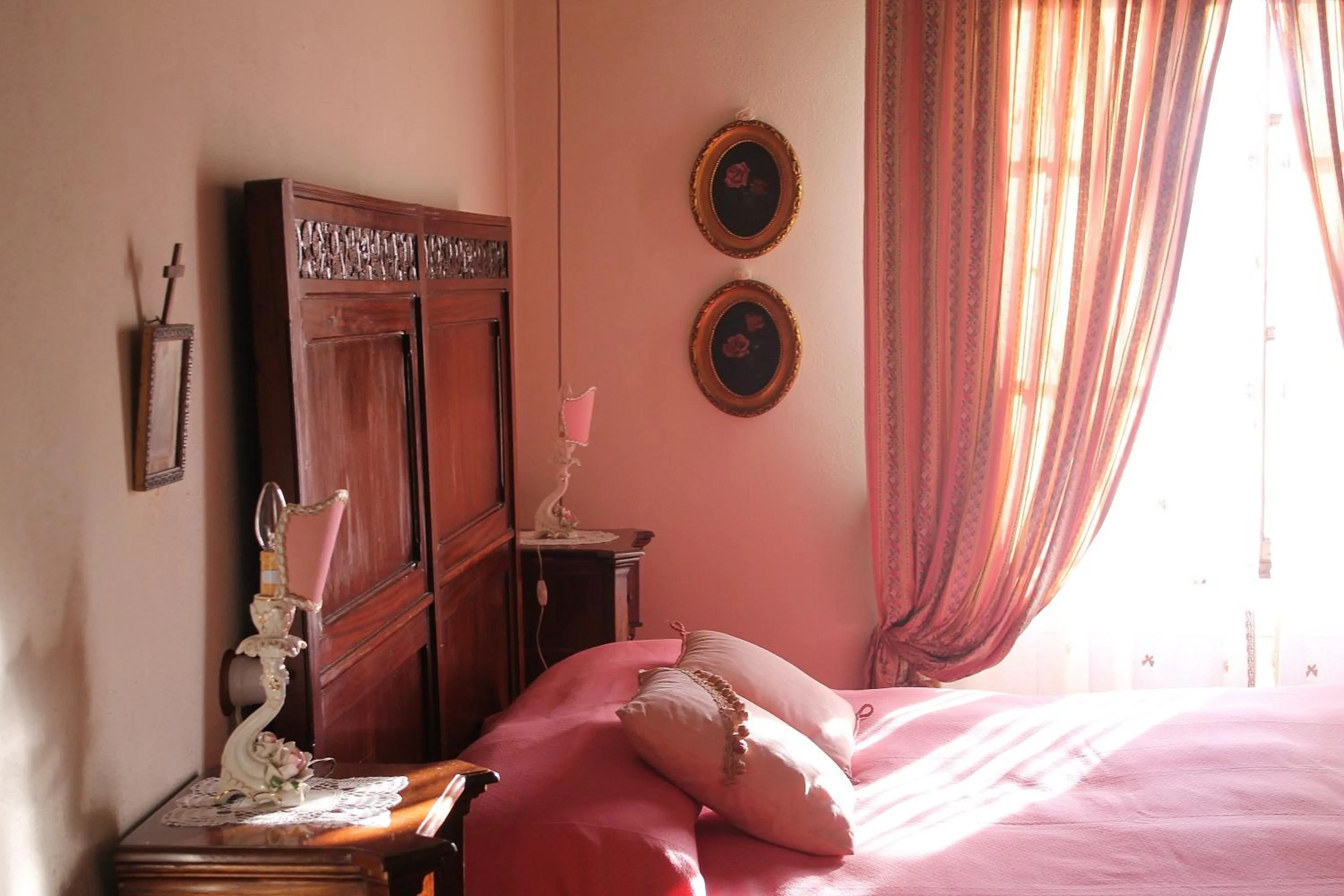 Decorative detail, Bed in Palazzo Palesa