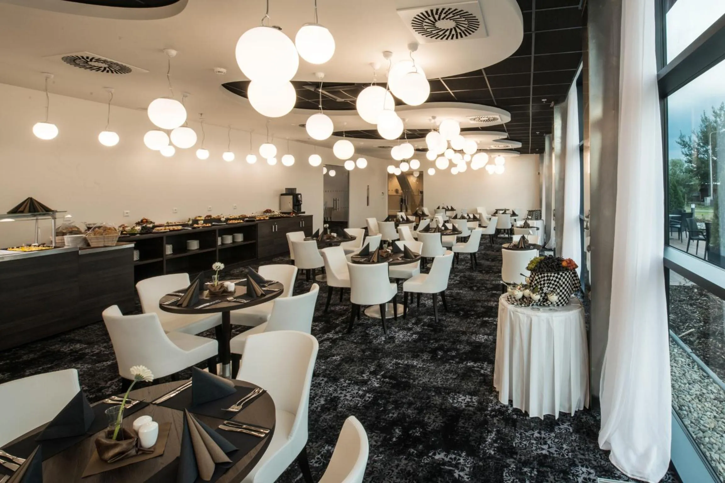 Banquet/Function facilities in Grid Hotel