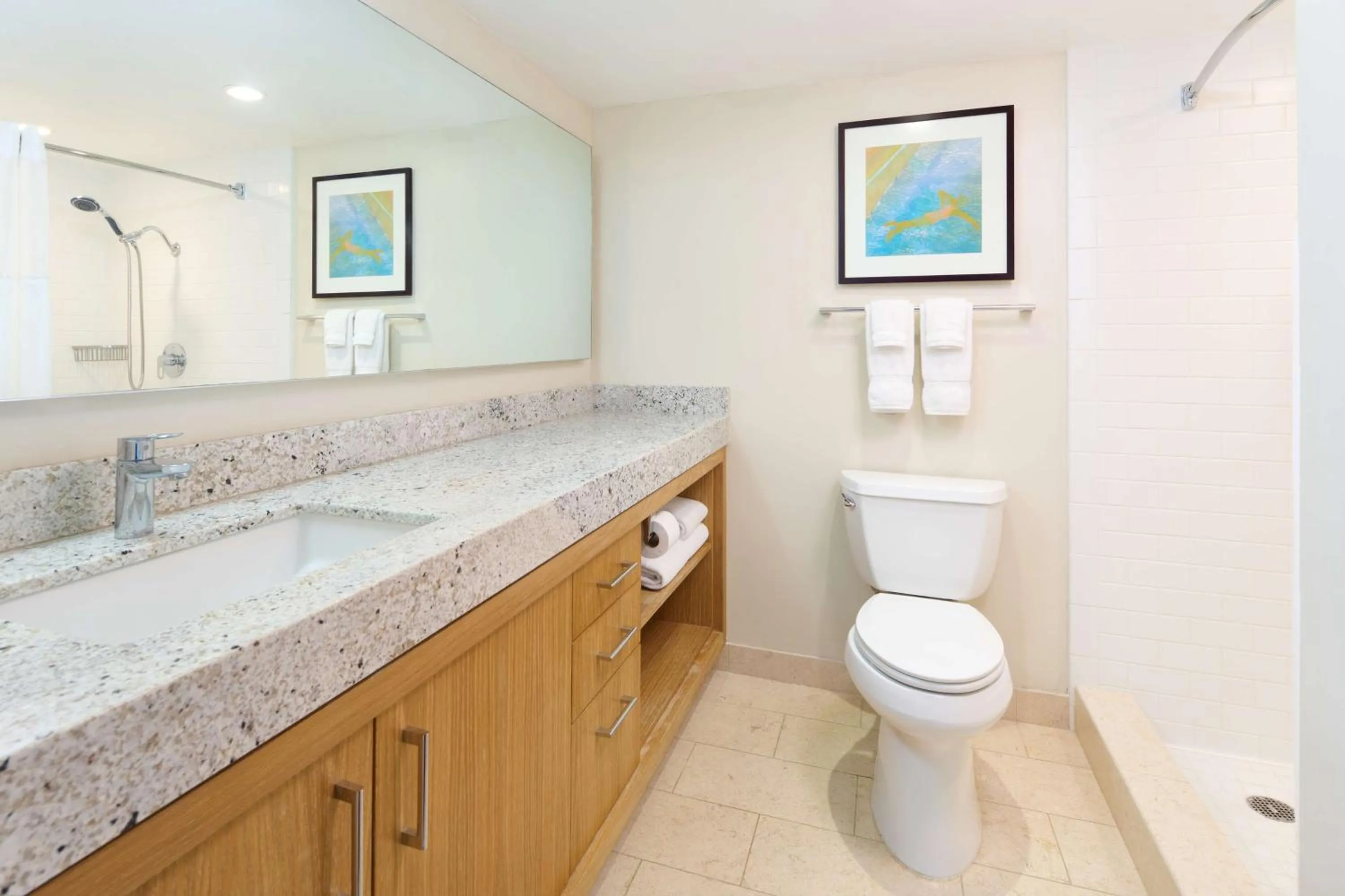 Shower in Ilikai Hotel & Luxury Suites