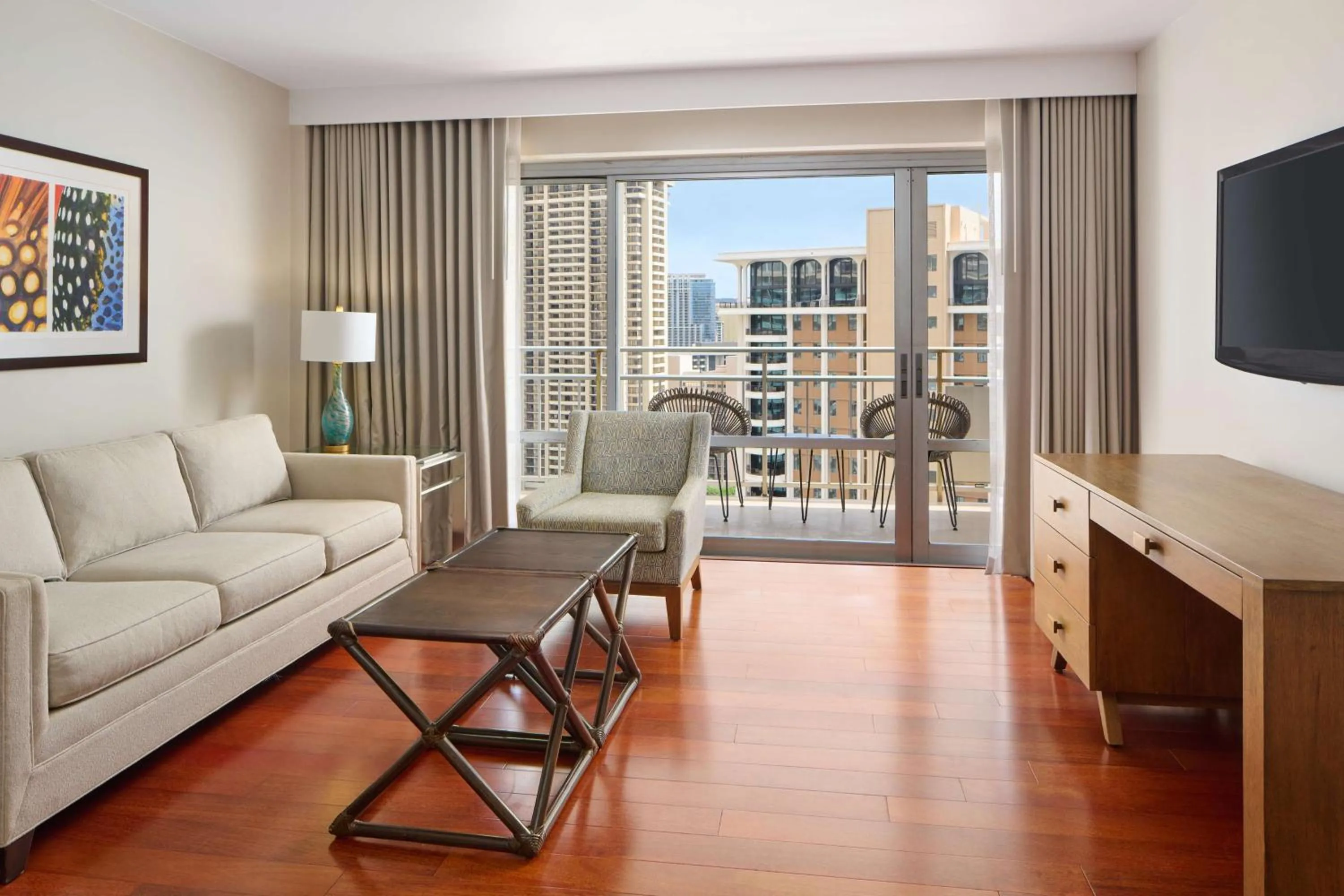 TV and multimedia in Ilikai Hotel & Luxury Suites