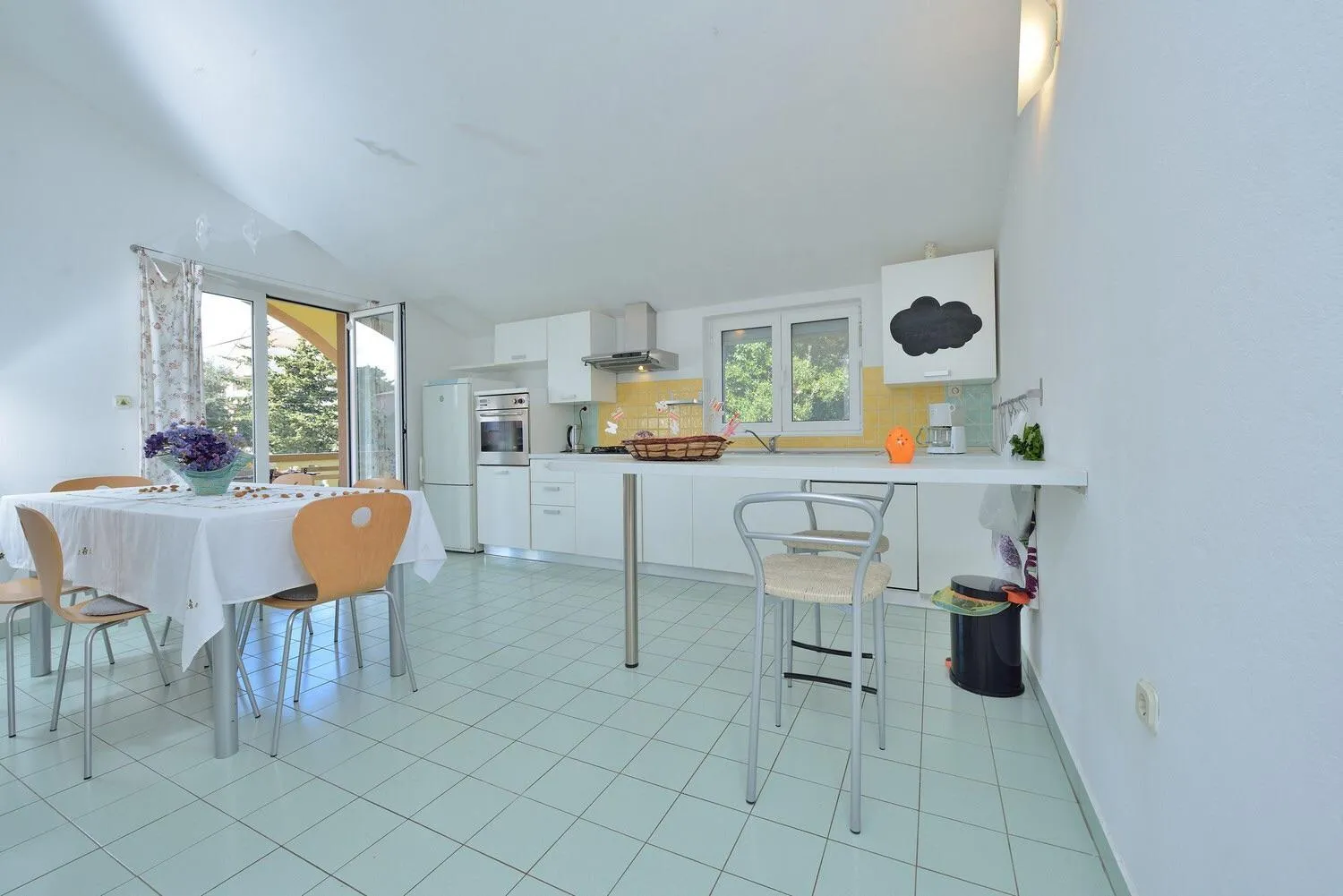 Kitchen or kitchenette in Apartments Yvonne