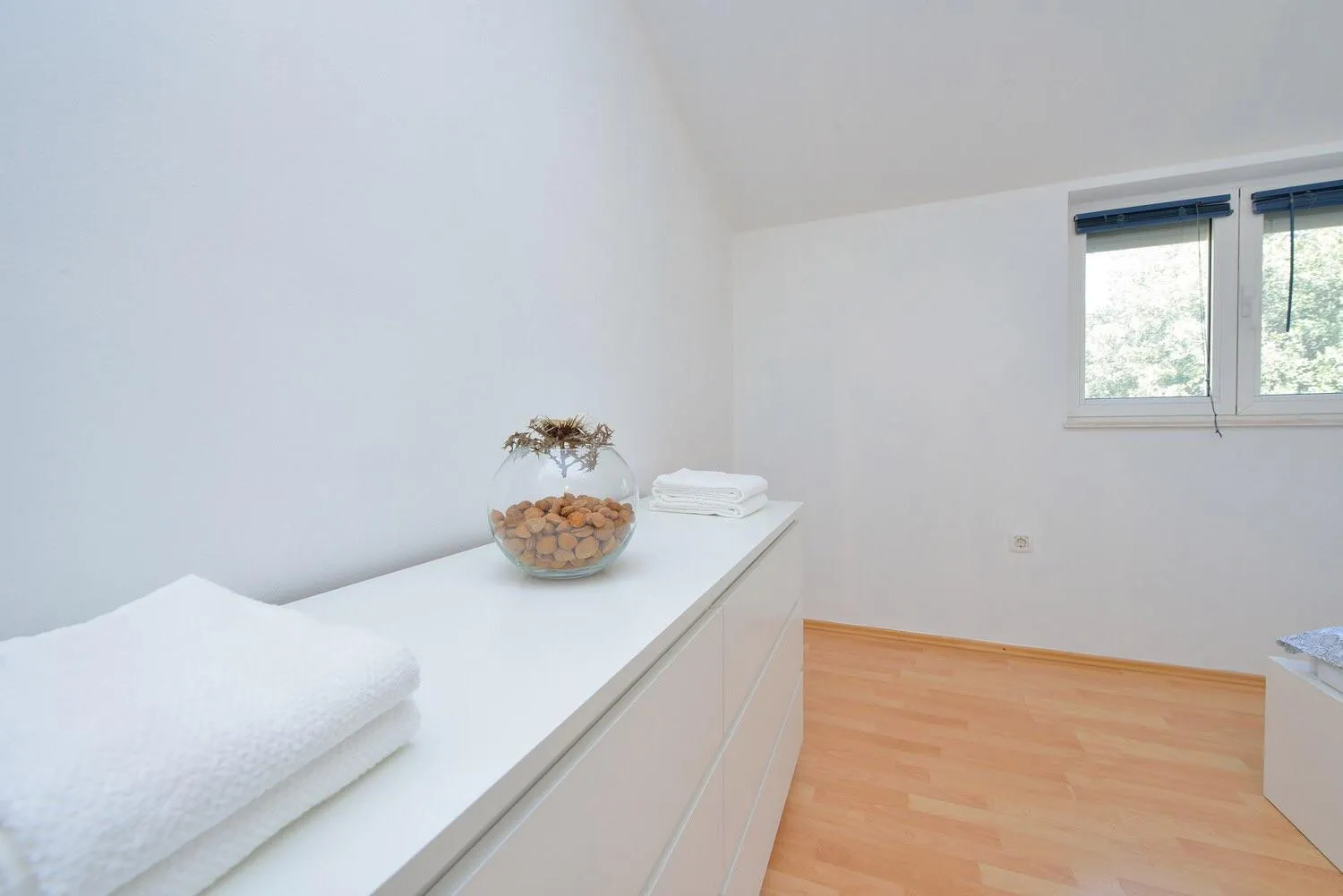 Decorative detail, Bed in Apartments Yvonne