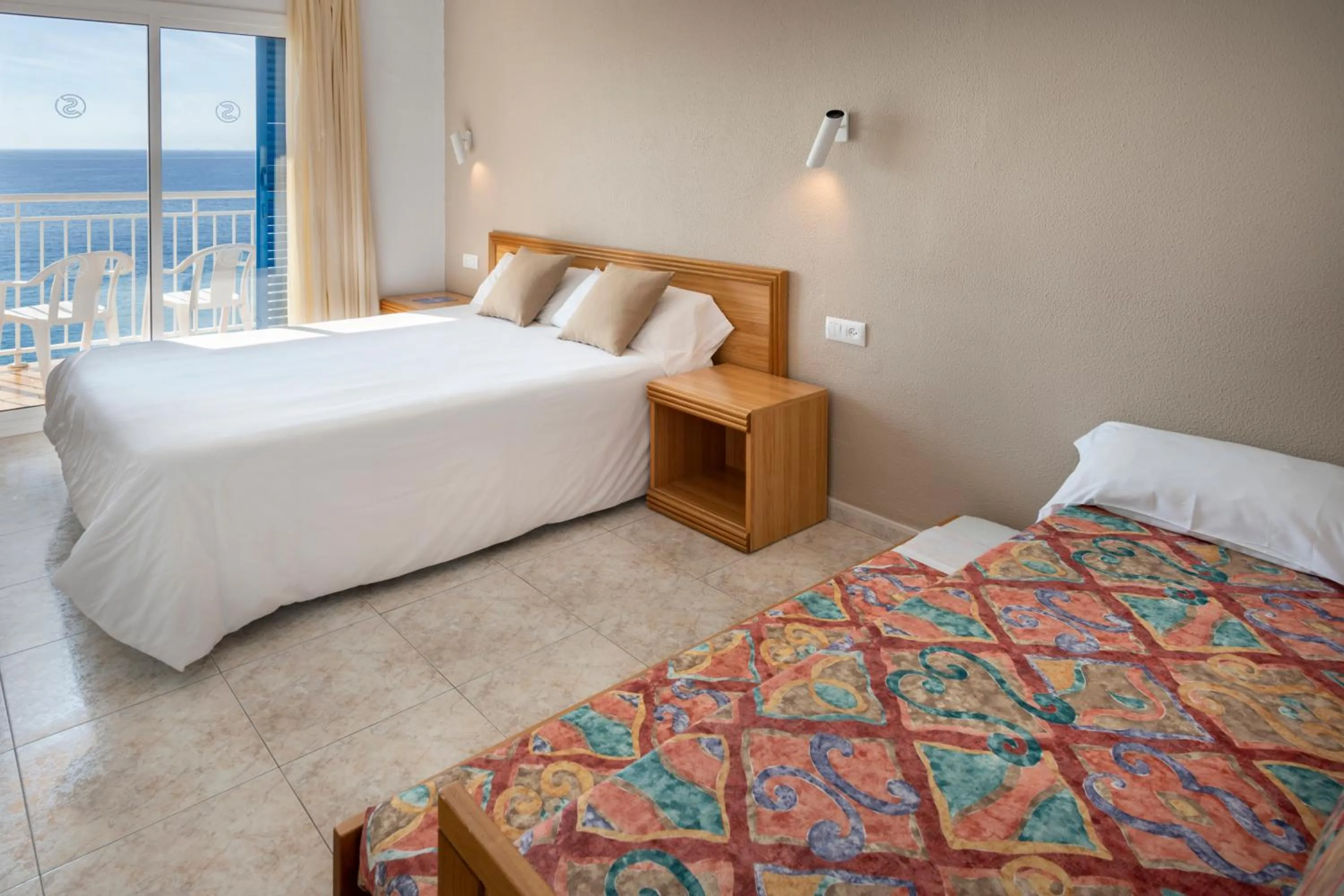 Bedroom, Bed in Hotel Sorrabona