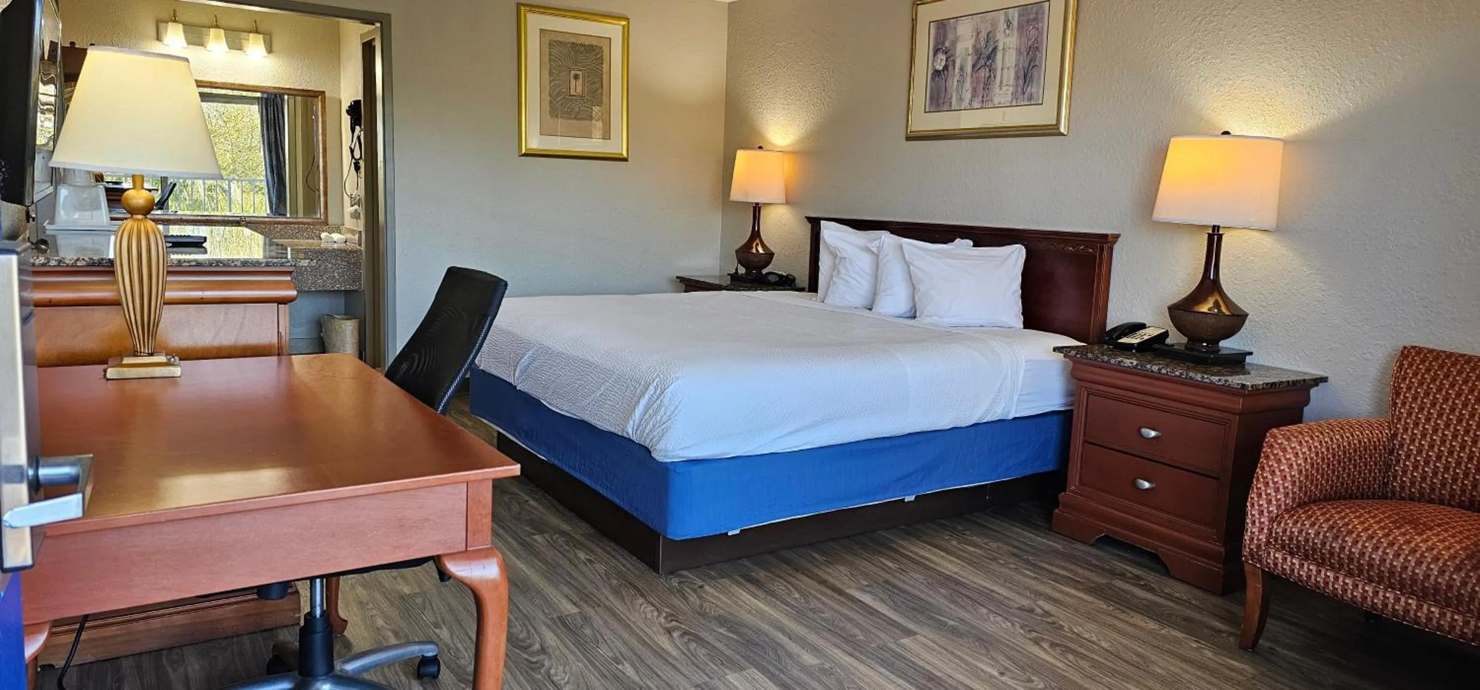 Bed in Days Inn by Wyndham Orlando Downtown