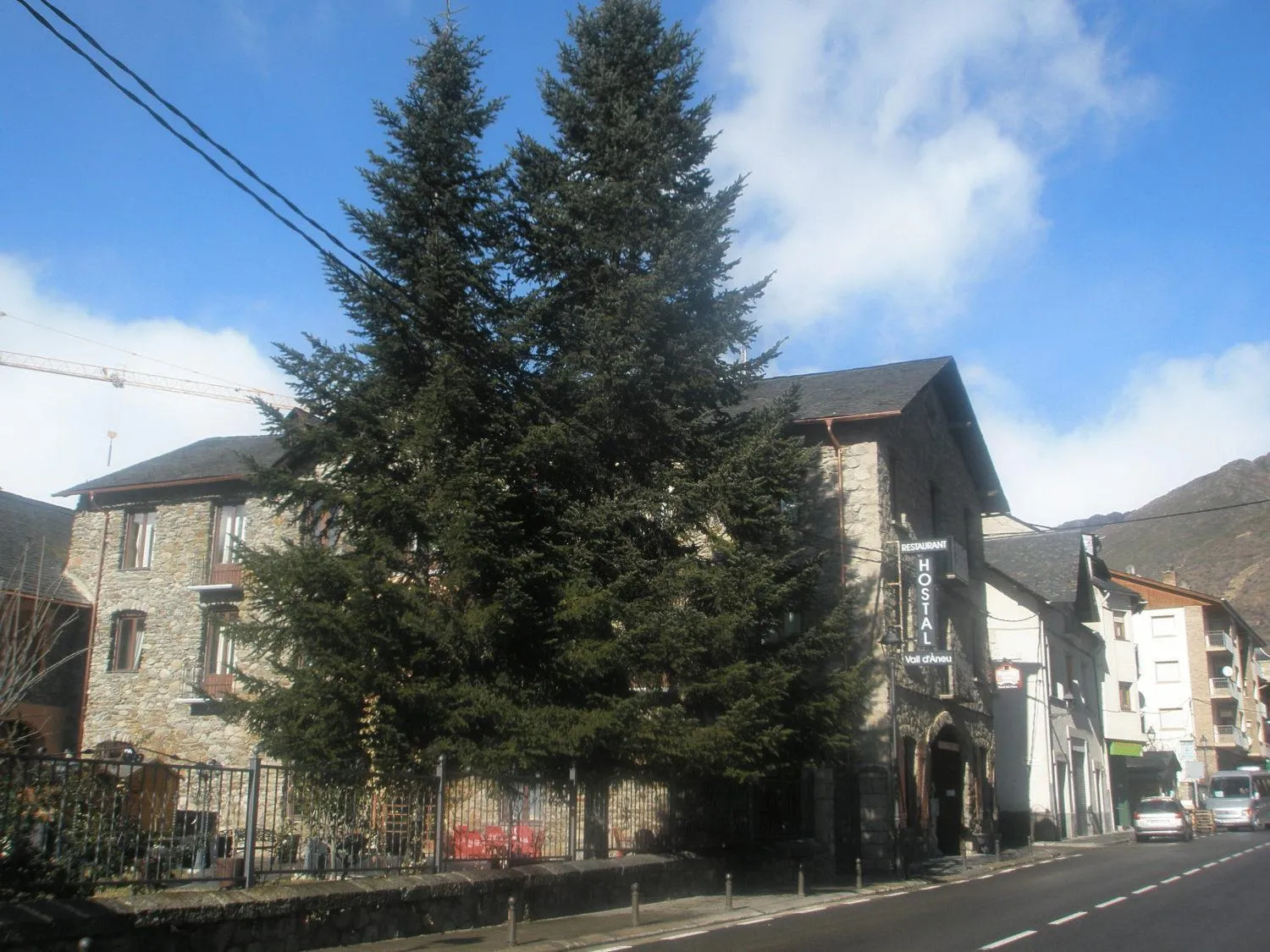 Bird's eye view in Hostal Vall D'Aneu by Arcas & Sambola