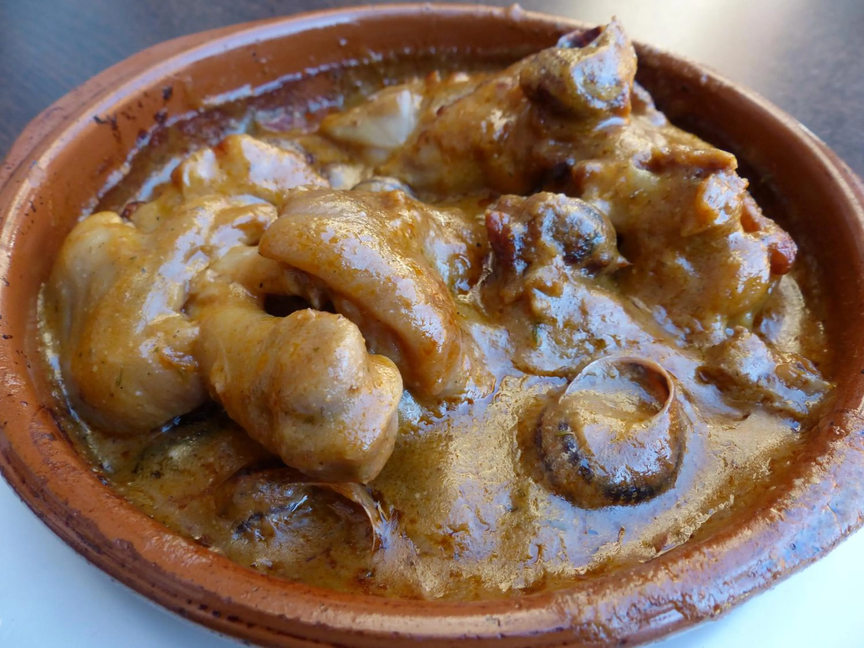 Food and drinks in Hostal Vall D'Aneu by Arcas & Sambola