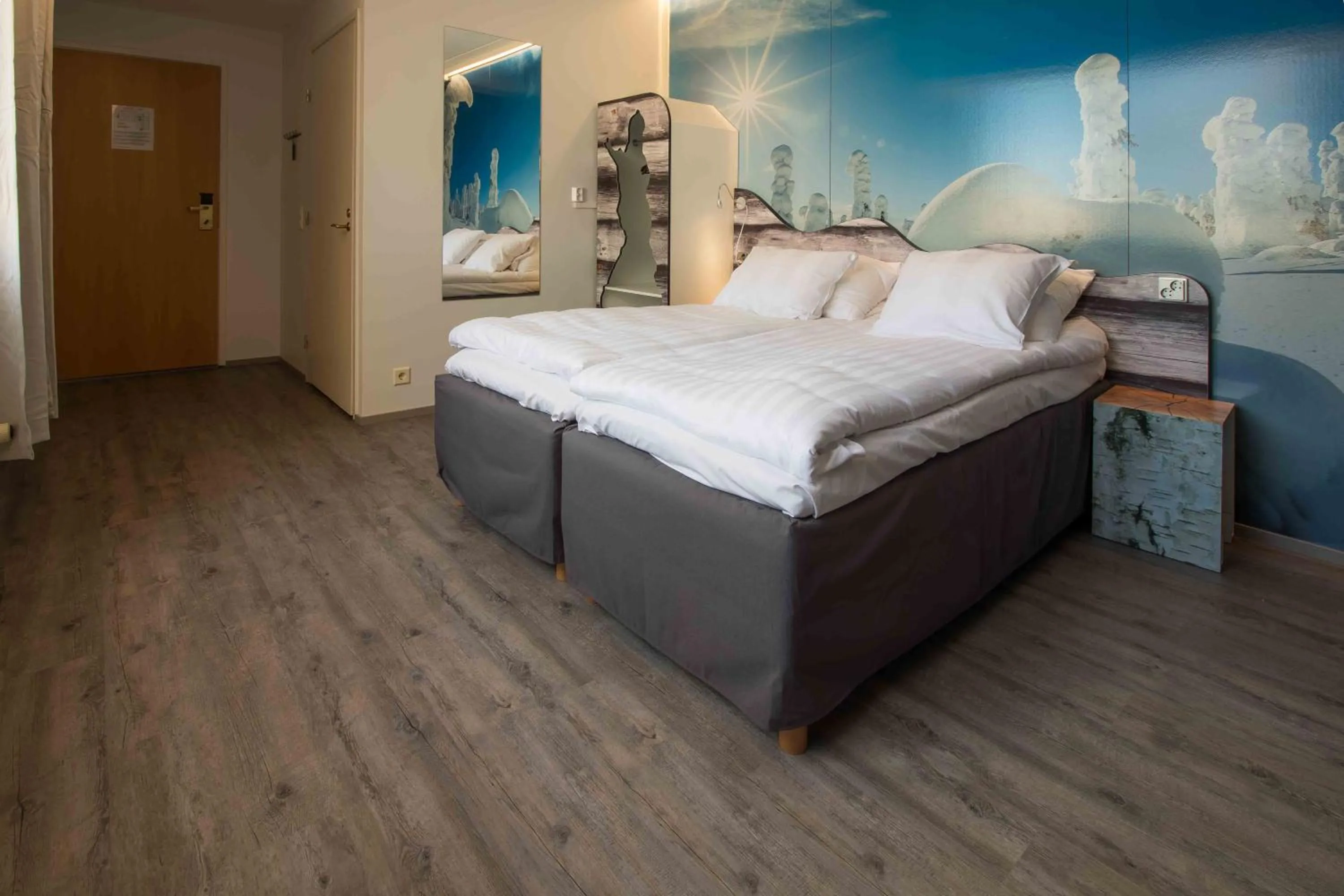 Bedroom, Bed in Hotelli Uninen Loviisa