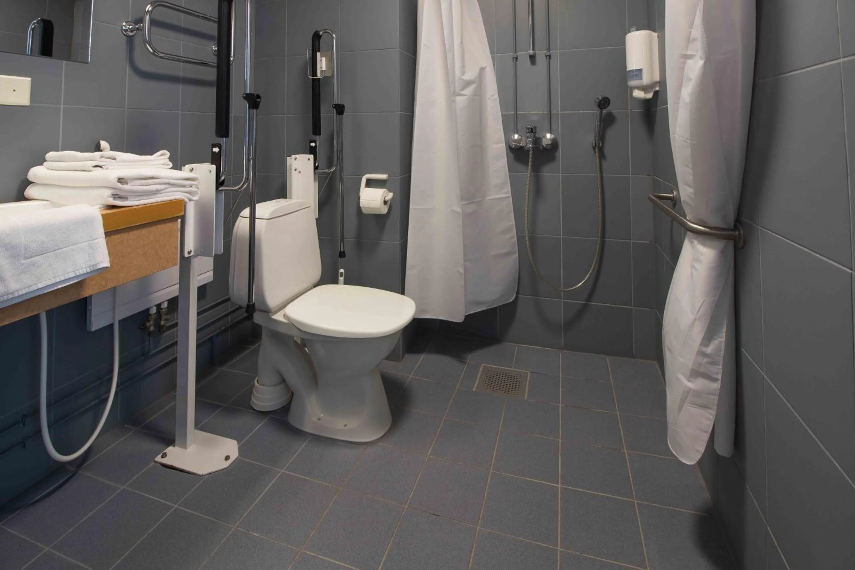 Shower in Hotelli Uninen Loviisa