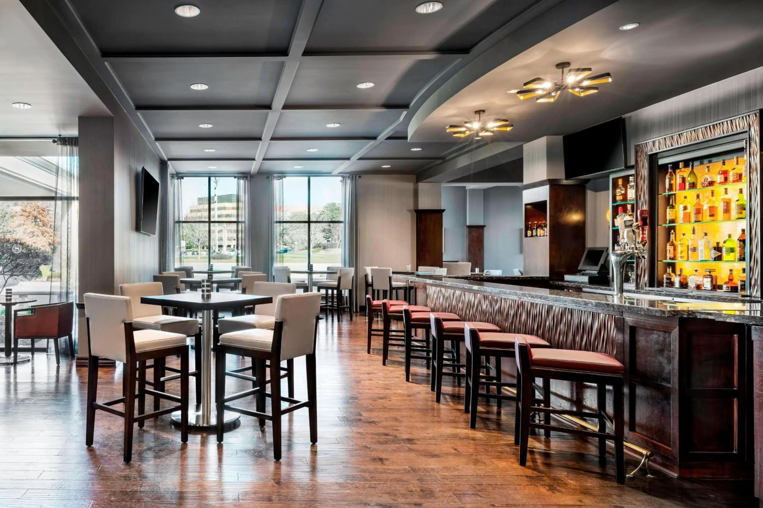 Restaurant/places to eat in Sheraton Toronto Airport Hotel & Conference Centre