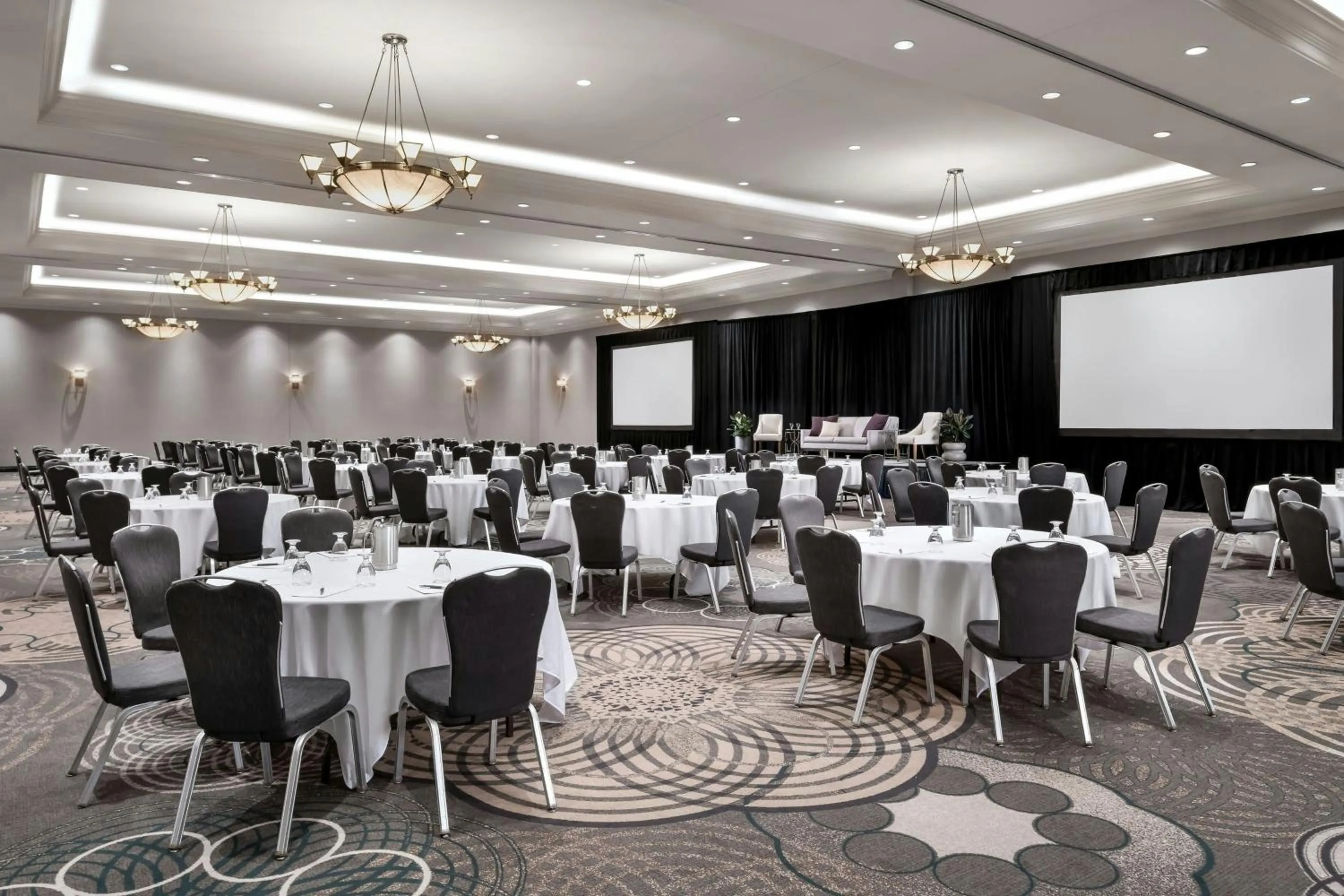 Meeting/conference room in Sheraton Toronto Airport Hotel & Conference Centre