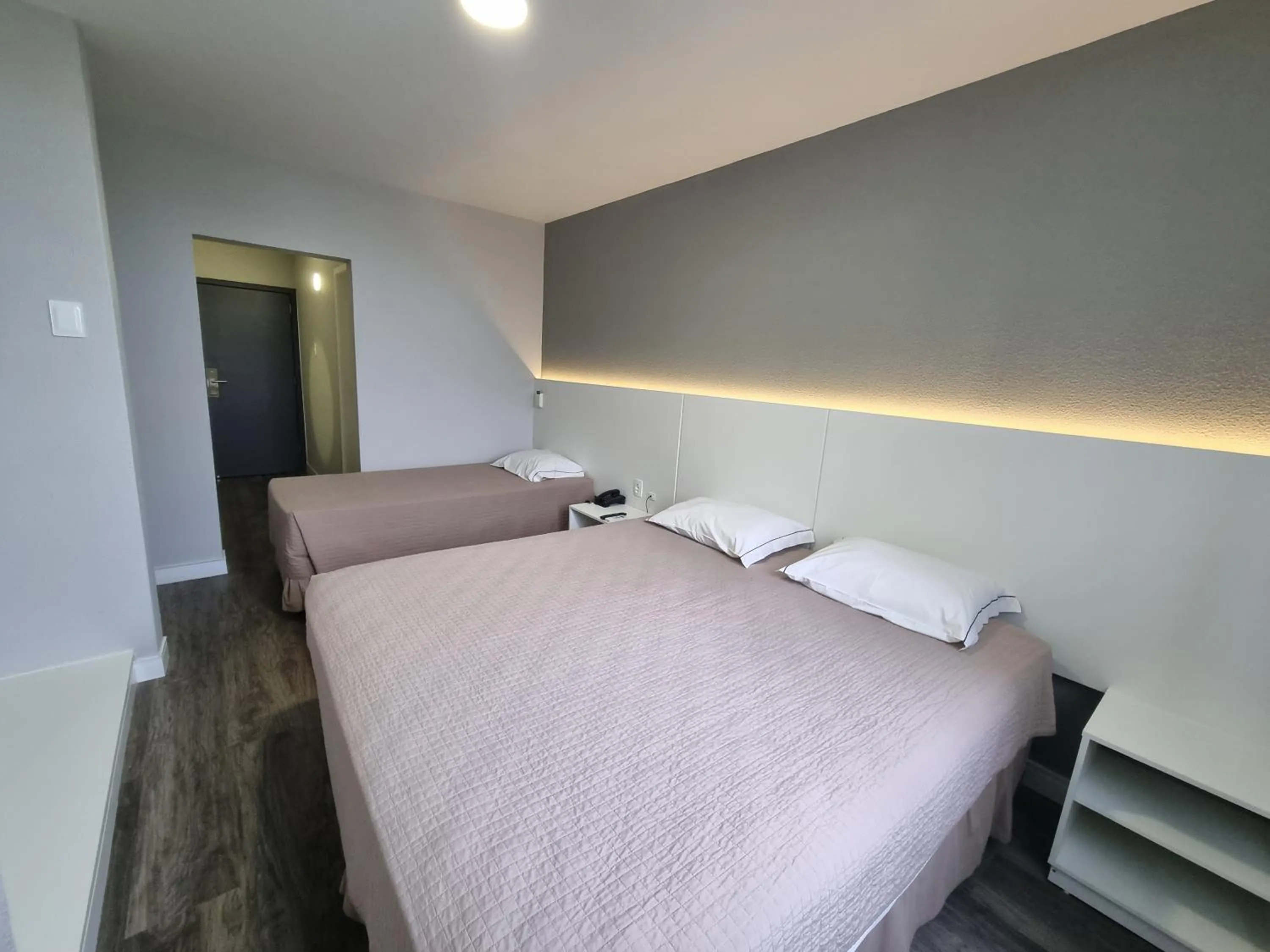 Bed in Marambaia Hotel e Convenções