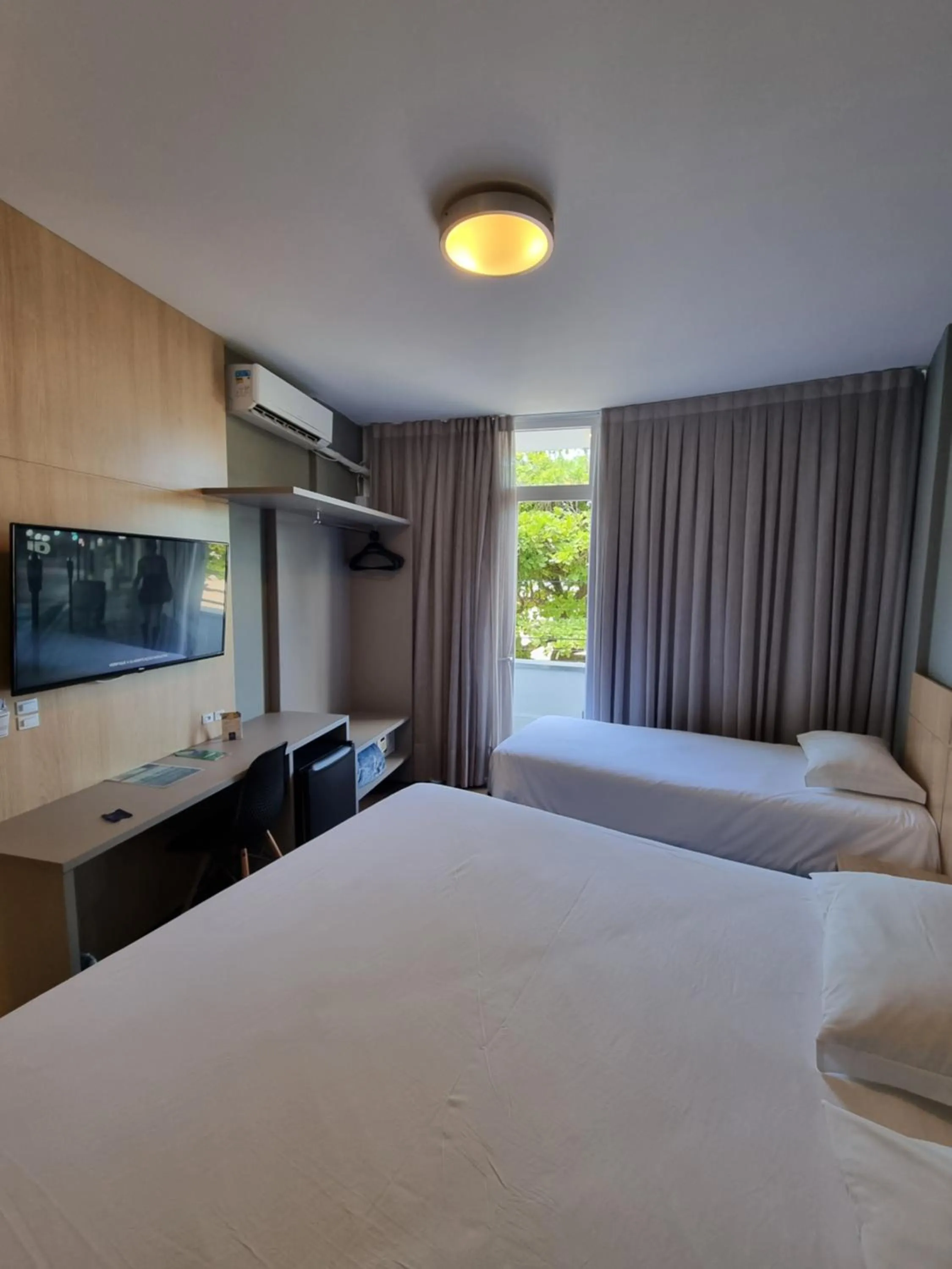 Bed in Marambaia Hotel e Convenções