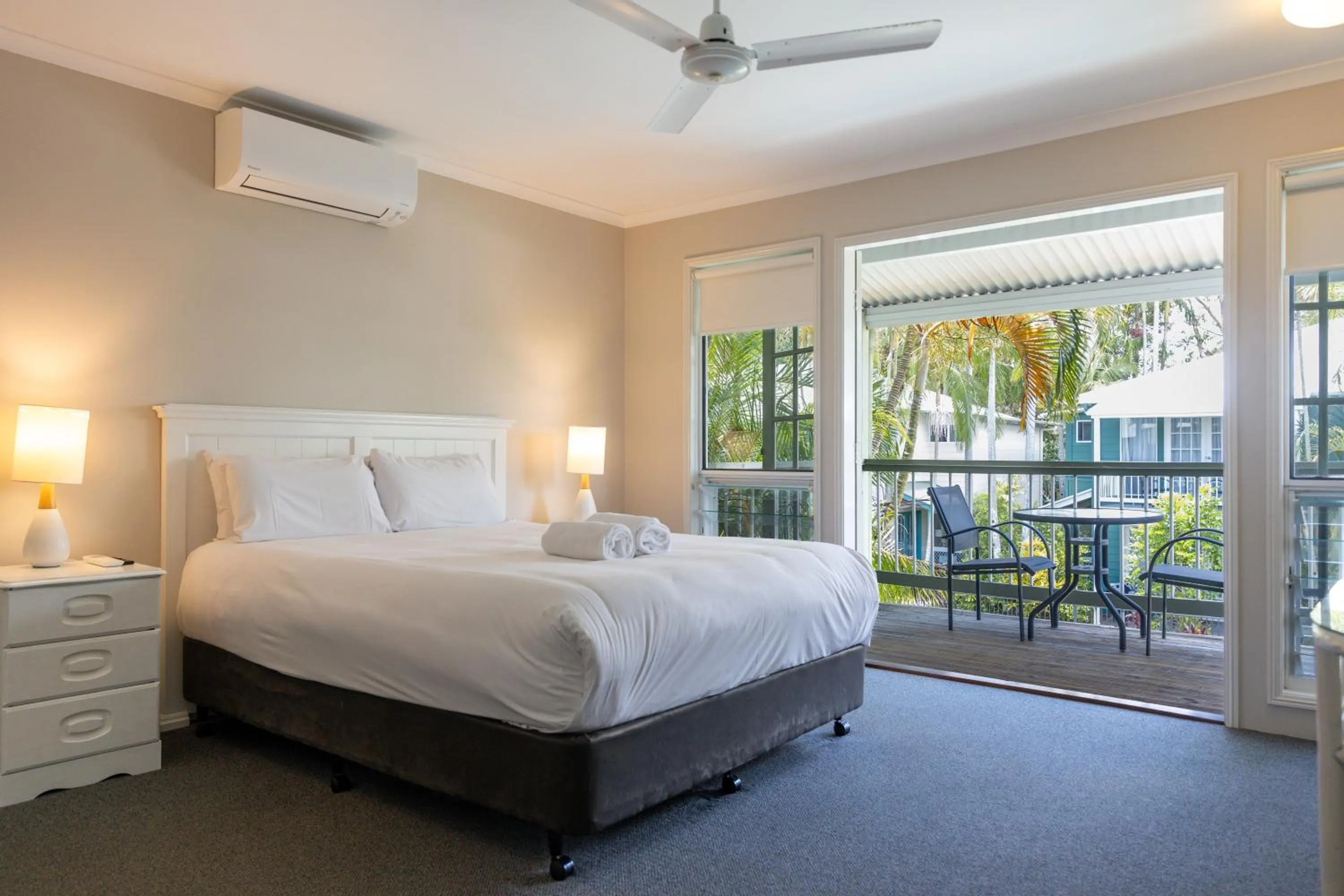 Bed in Coral Beach Noosa Resort