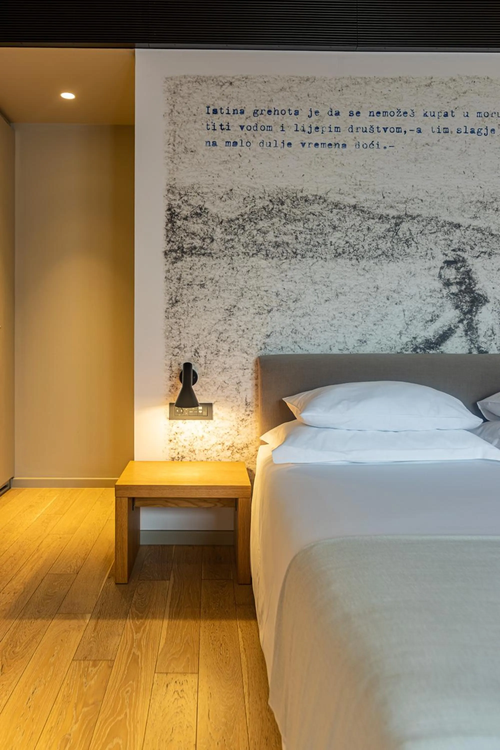 Bed in One Suite Hotel