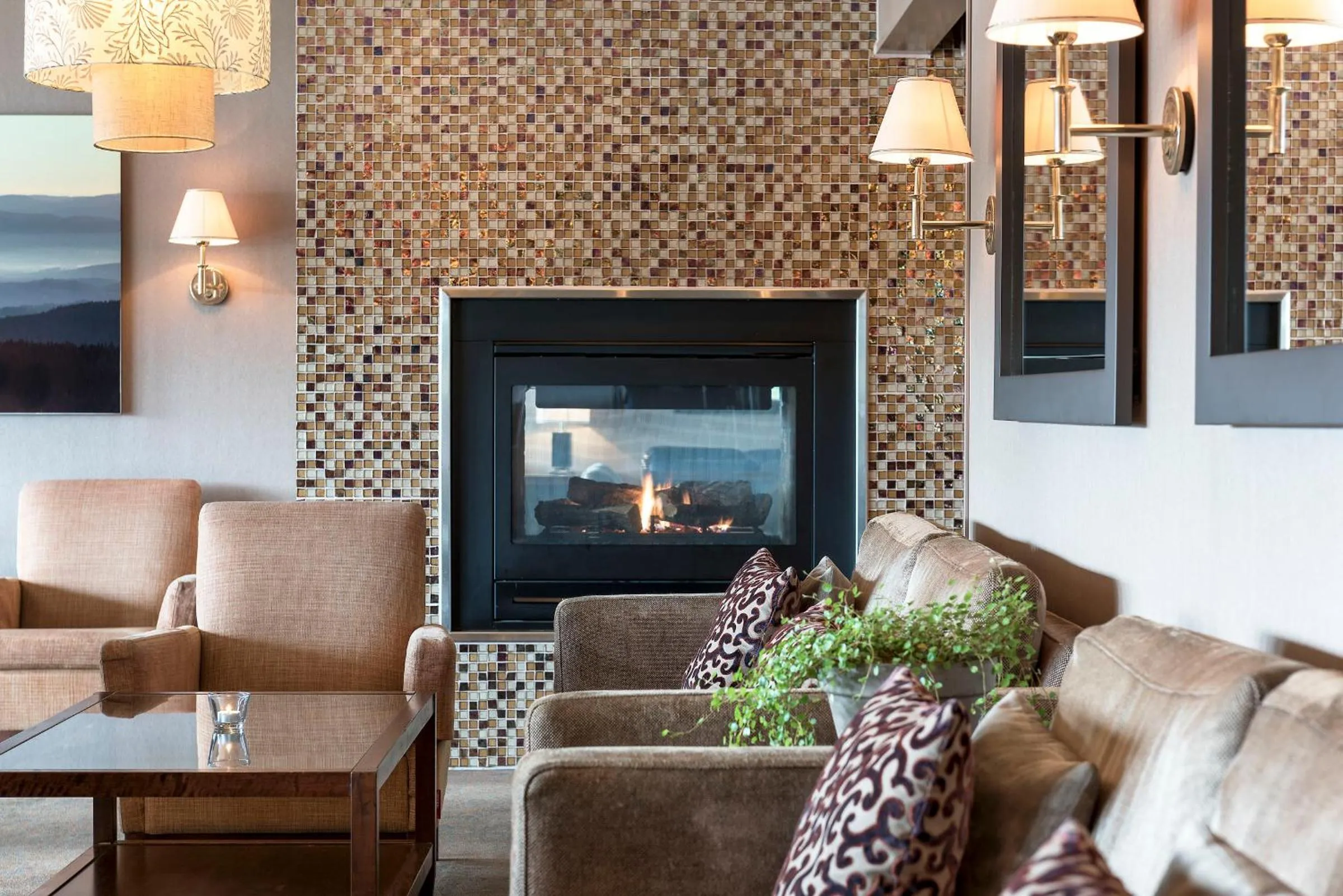 Communal lounge/ TV room in Tyrifjord Hotell