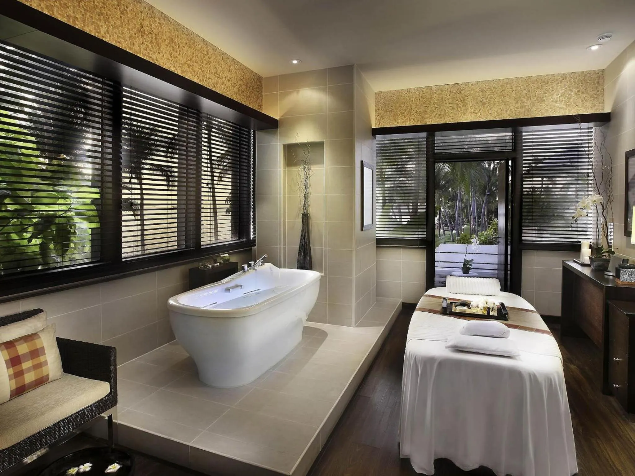 Spa and wellness centre/facilities in Sofitel Philippine Plaza Manila