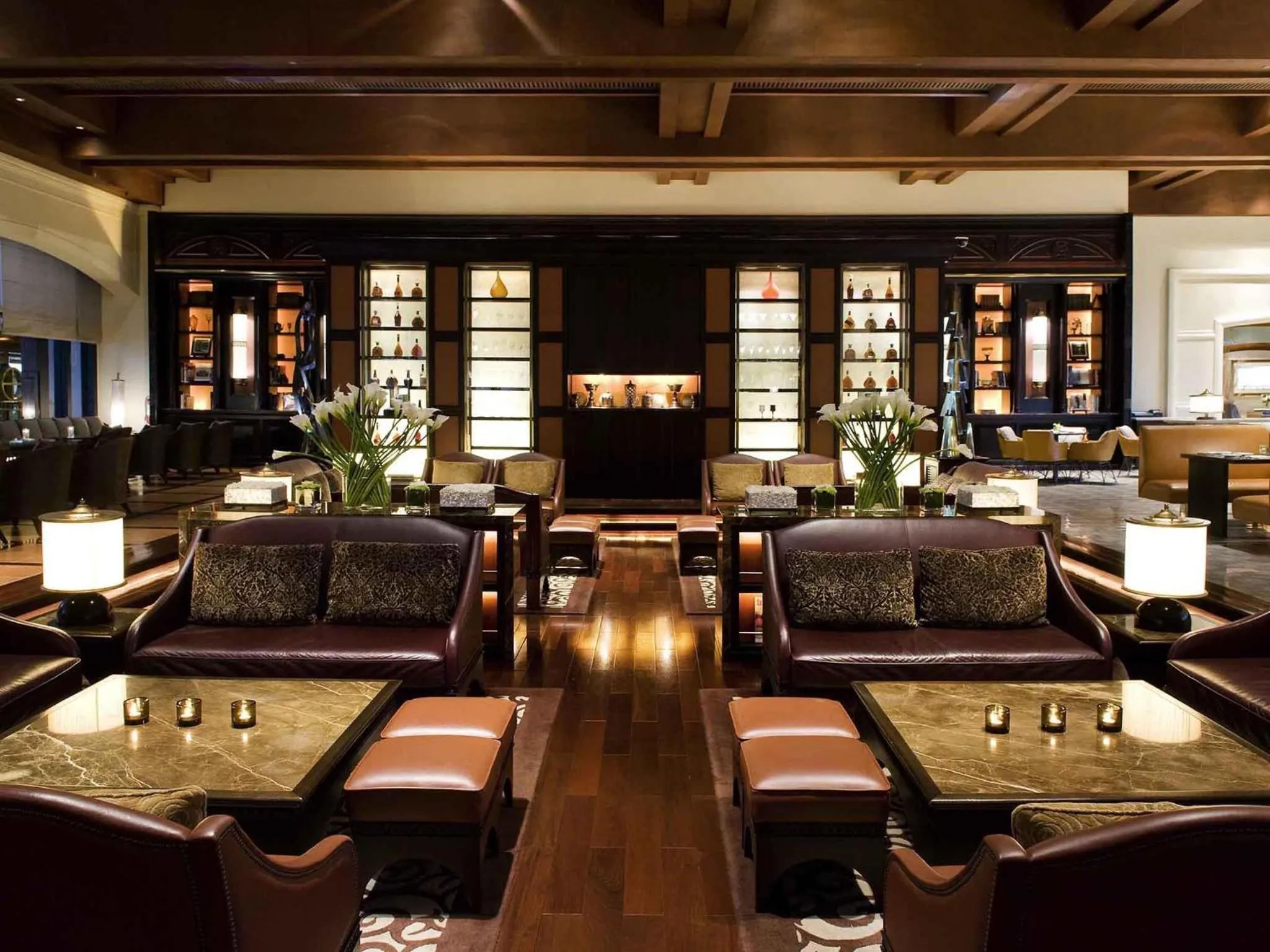 Restaurant/places to eat in Sofitel Philippine Plaza Manila