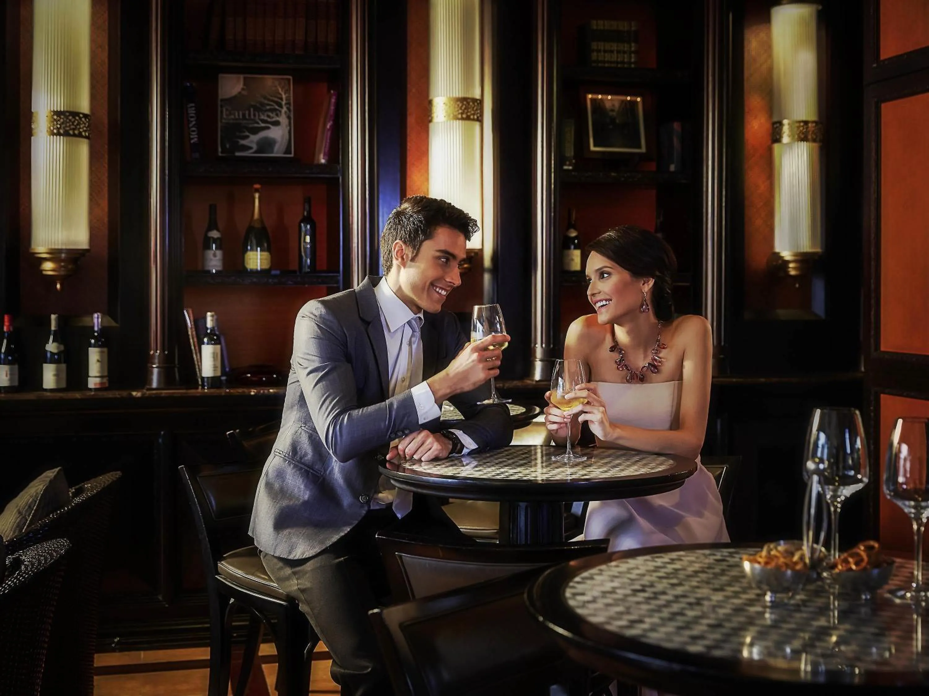 Restaurant/places to eat in Sofitel Philippine Plaza Manila