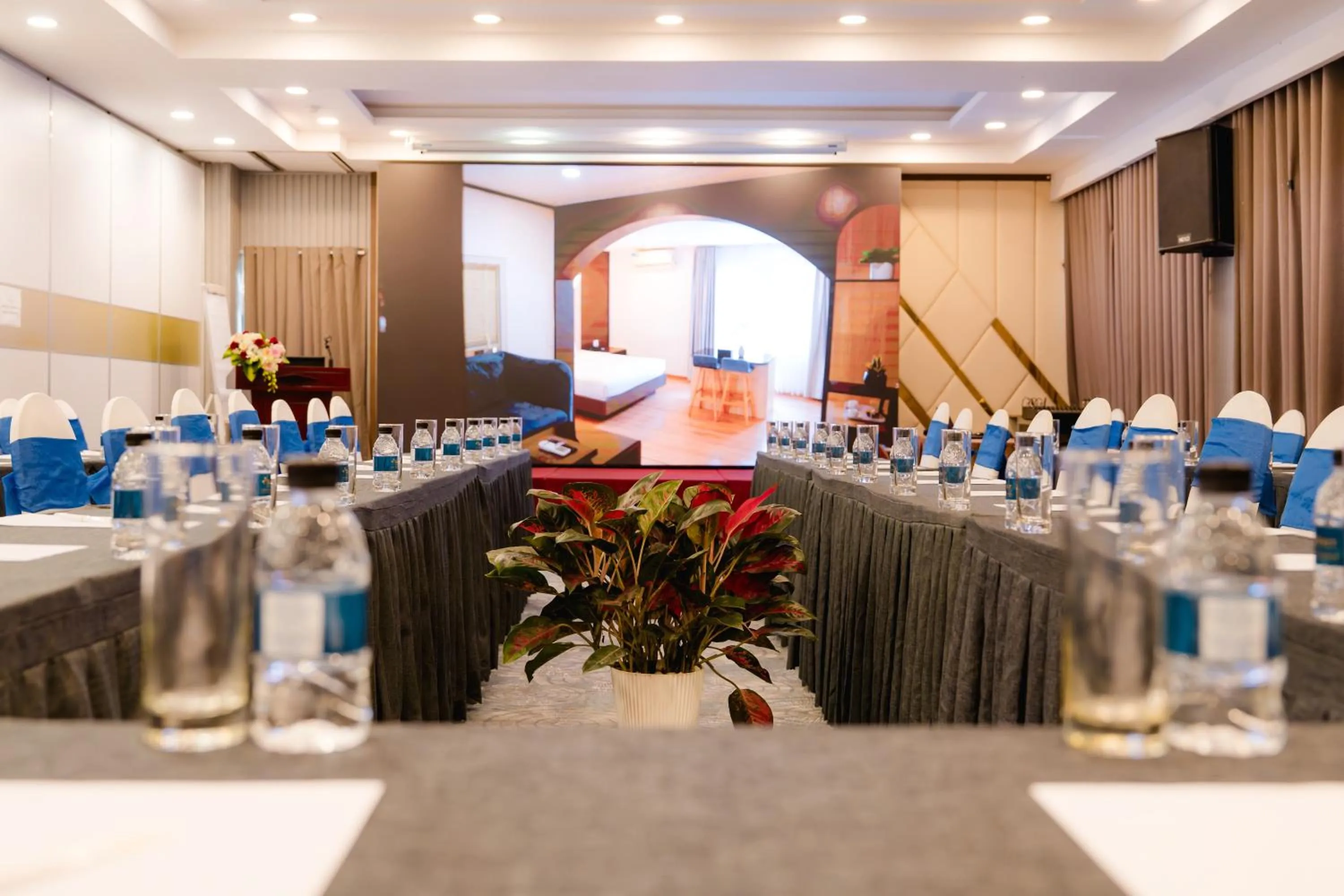 Banquet/Function facilities in Viet Lotus Saigon Hotel