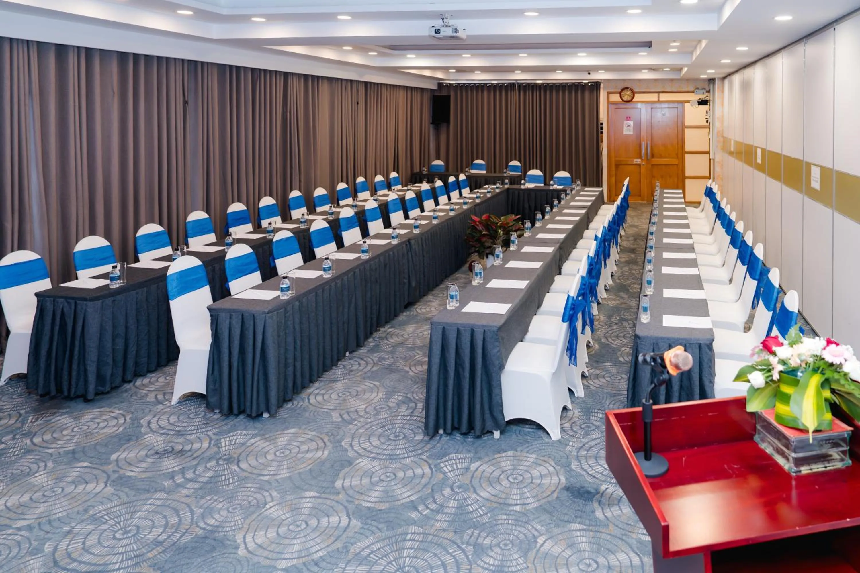 Banquet/Function facilities in Viet Lotus Saigon Hotel