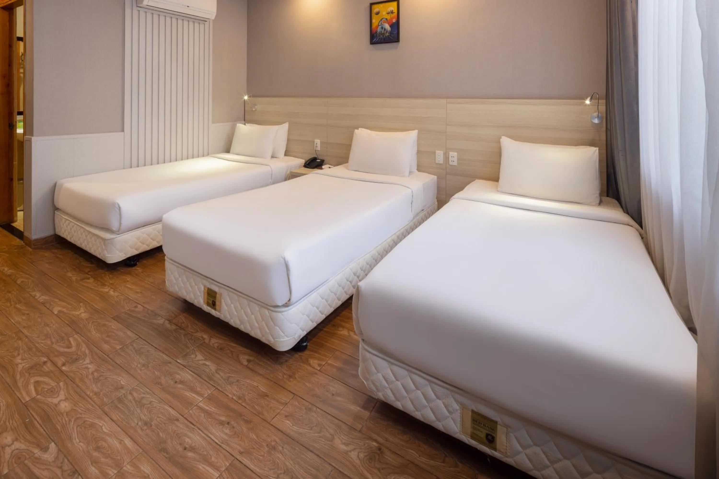 Photo of the whole room, Bed in Sen Viet Hotel