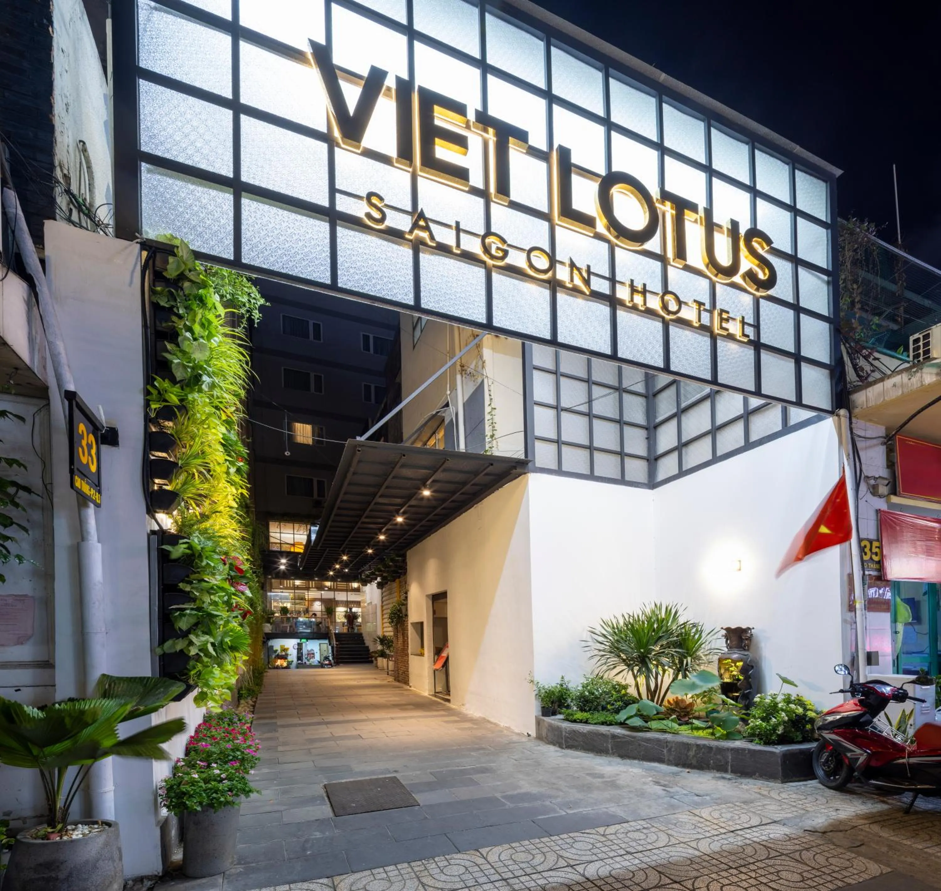 Facade/entrance in Viet Lotus Saigon Hotel