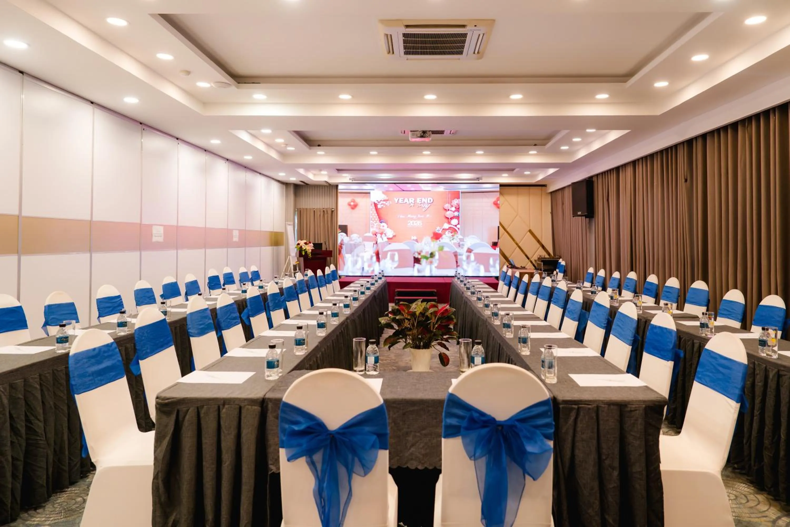Banquet/Function facilities in Viet Lotus Saigon Hotel