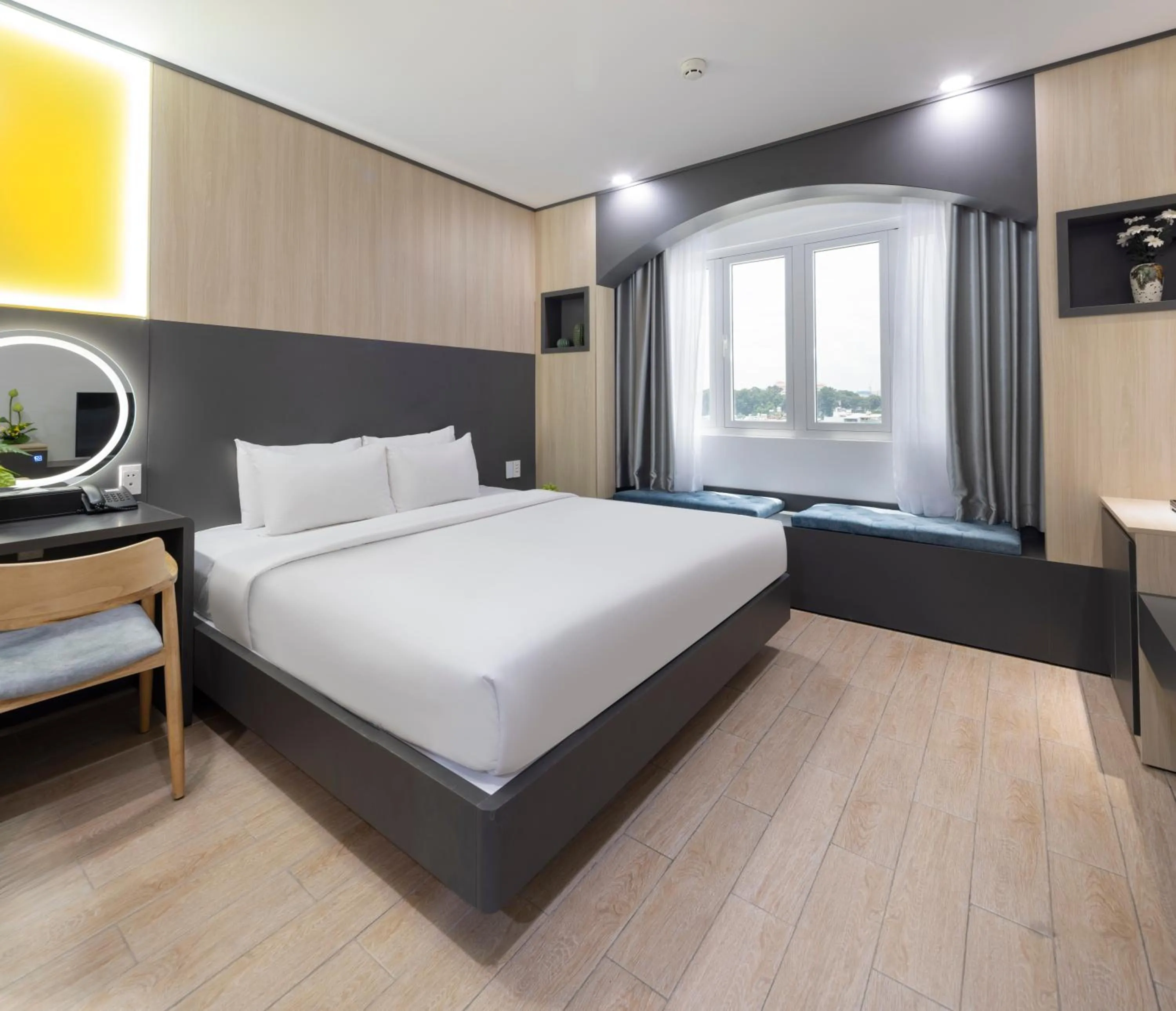 Bedroom, Bed in Sen Viet Hotel