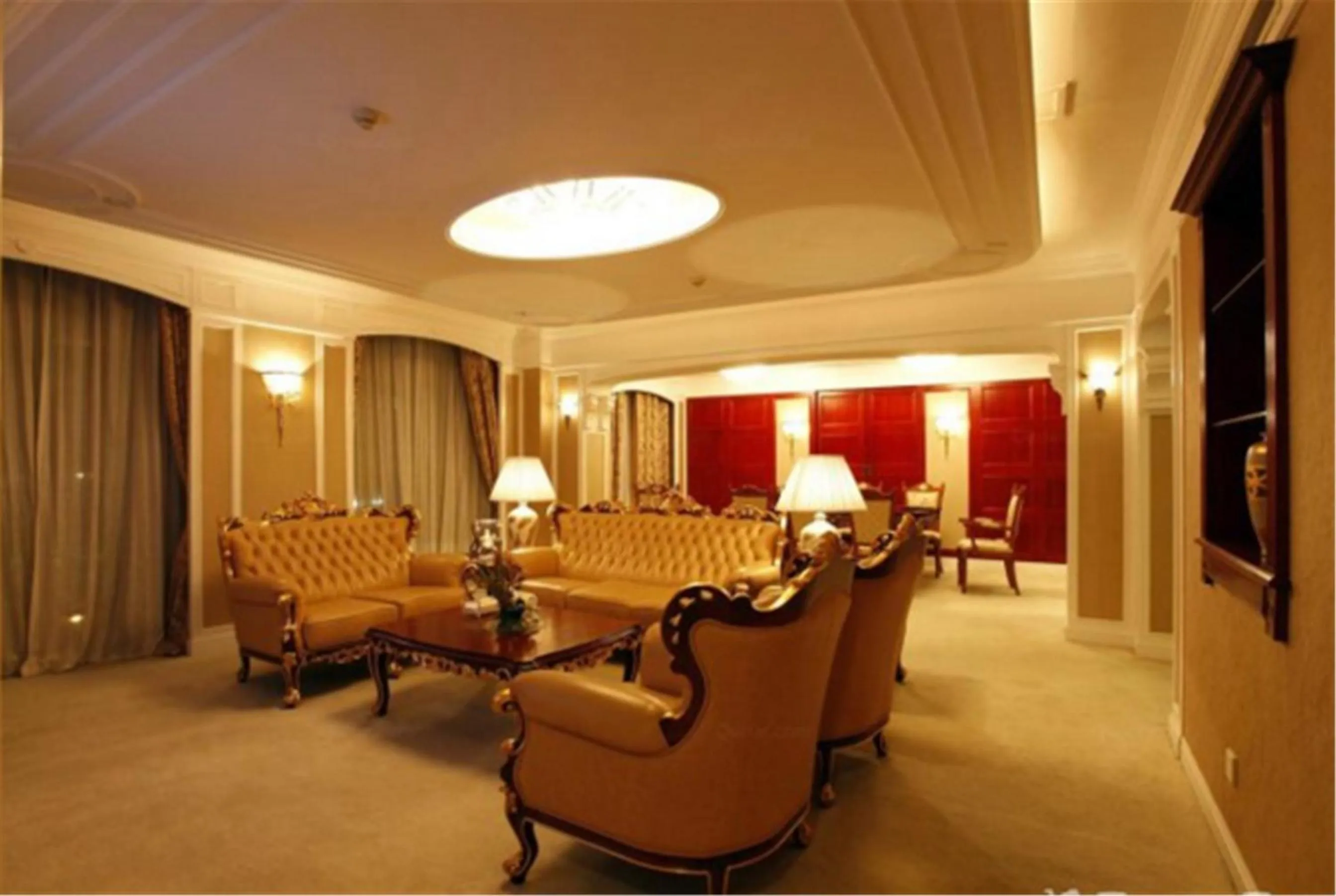 Living room in Blue Palace Hotel
